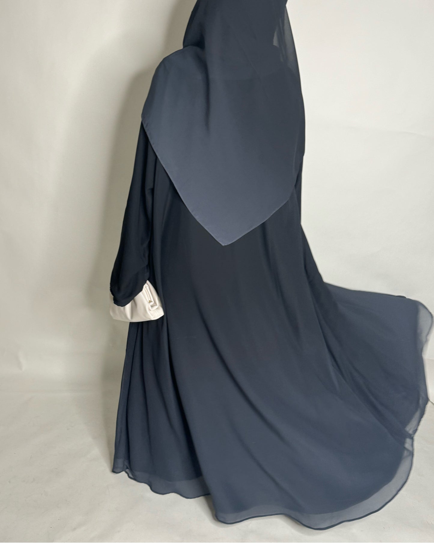 A181 - Black Gray Ombre Flowy Abaya