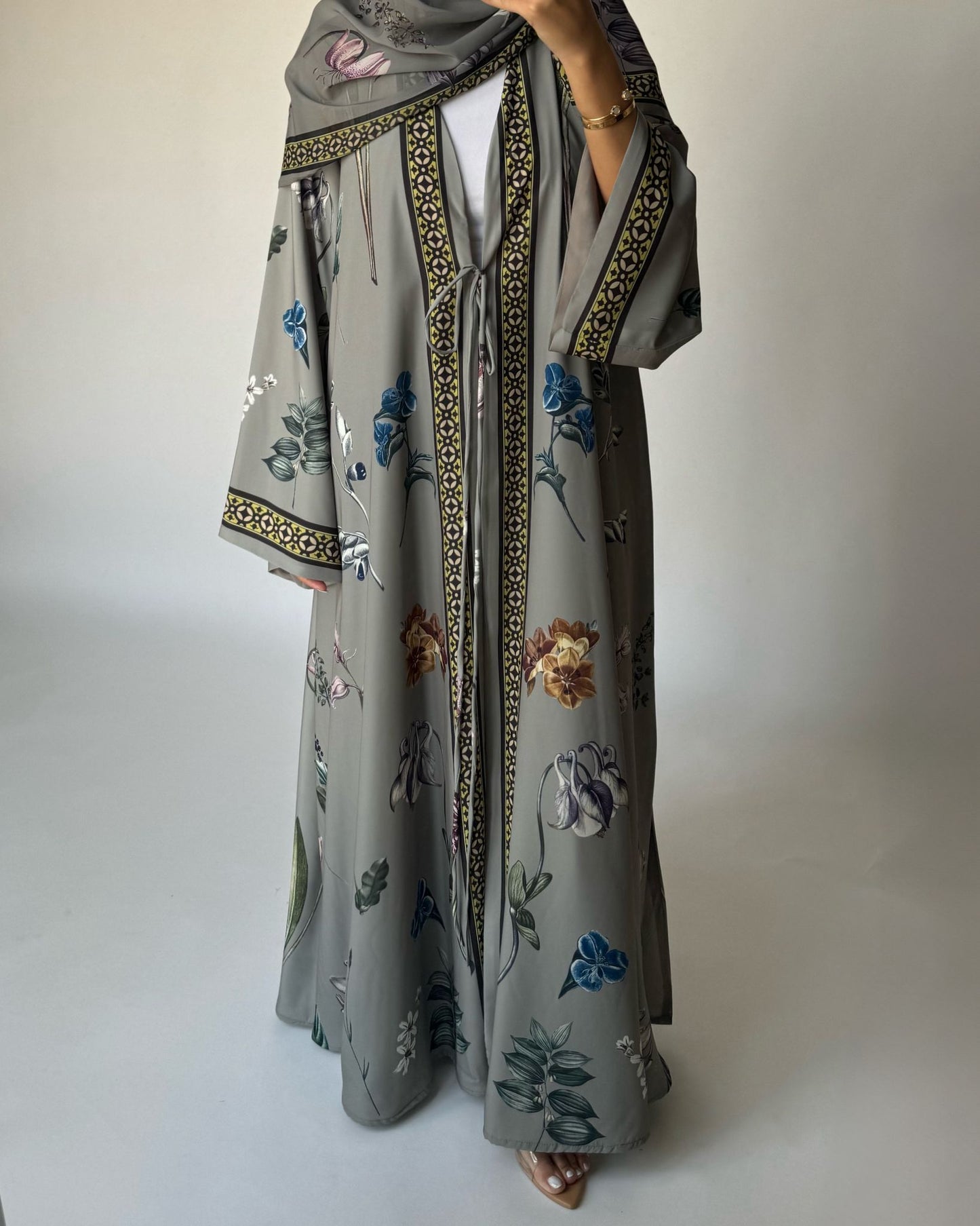 A440 - Grey A-Cut Flower Summery Daily Abaya