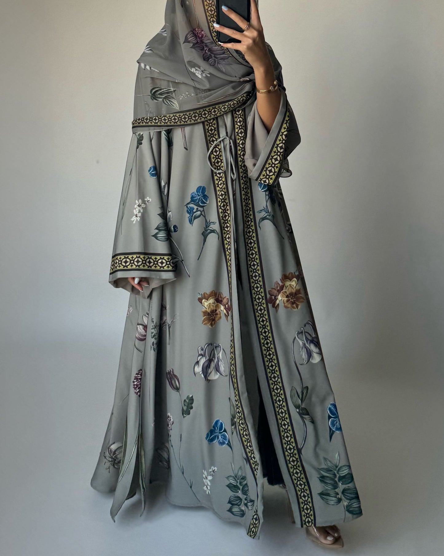 A440 - Grey A-Cut Flower Summery Daily Abaya