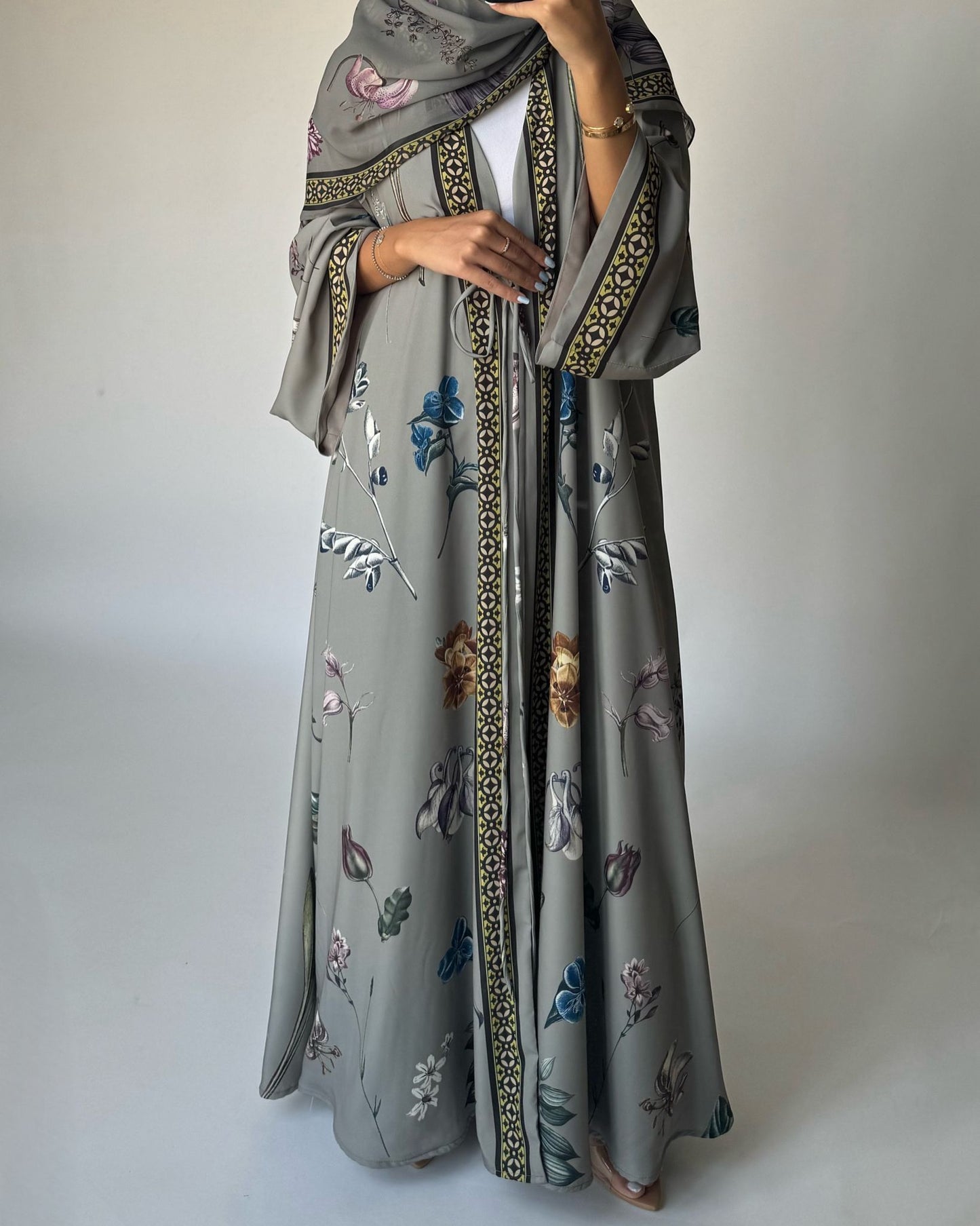 A440 - Grey A-Cut Flower Summery Daily Abaya