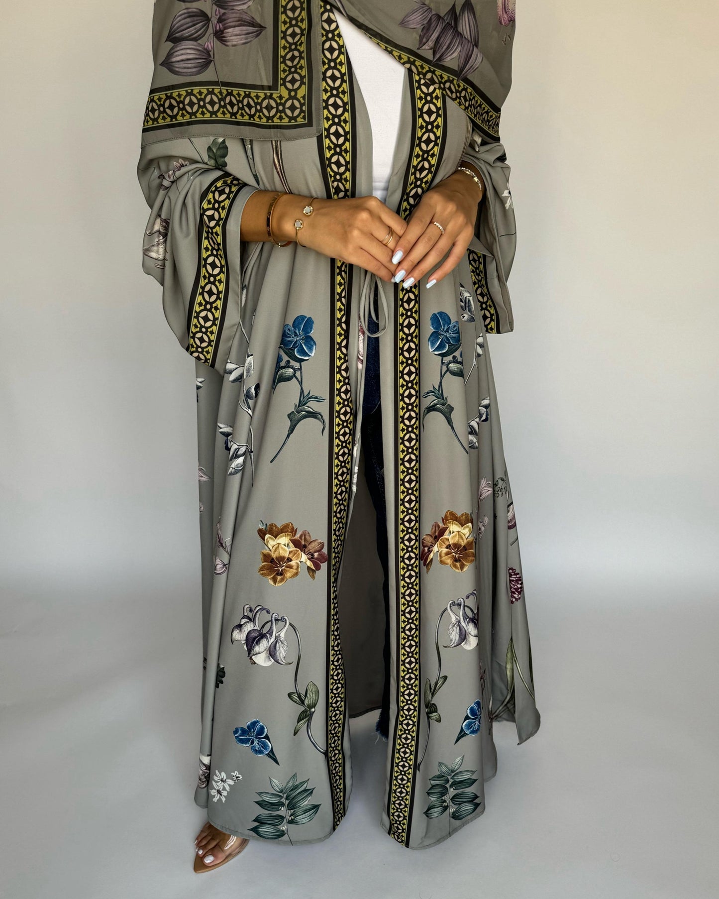 A440 - Grey A-Cut Flower Summery Daily Abaya