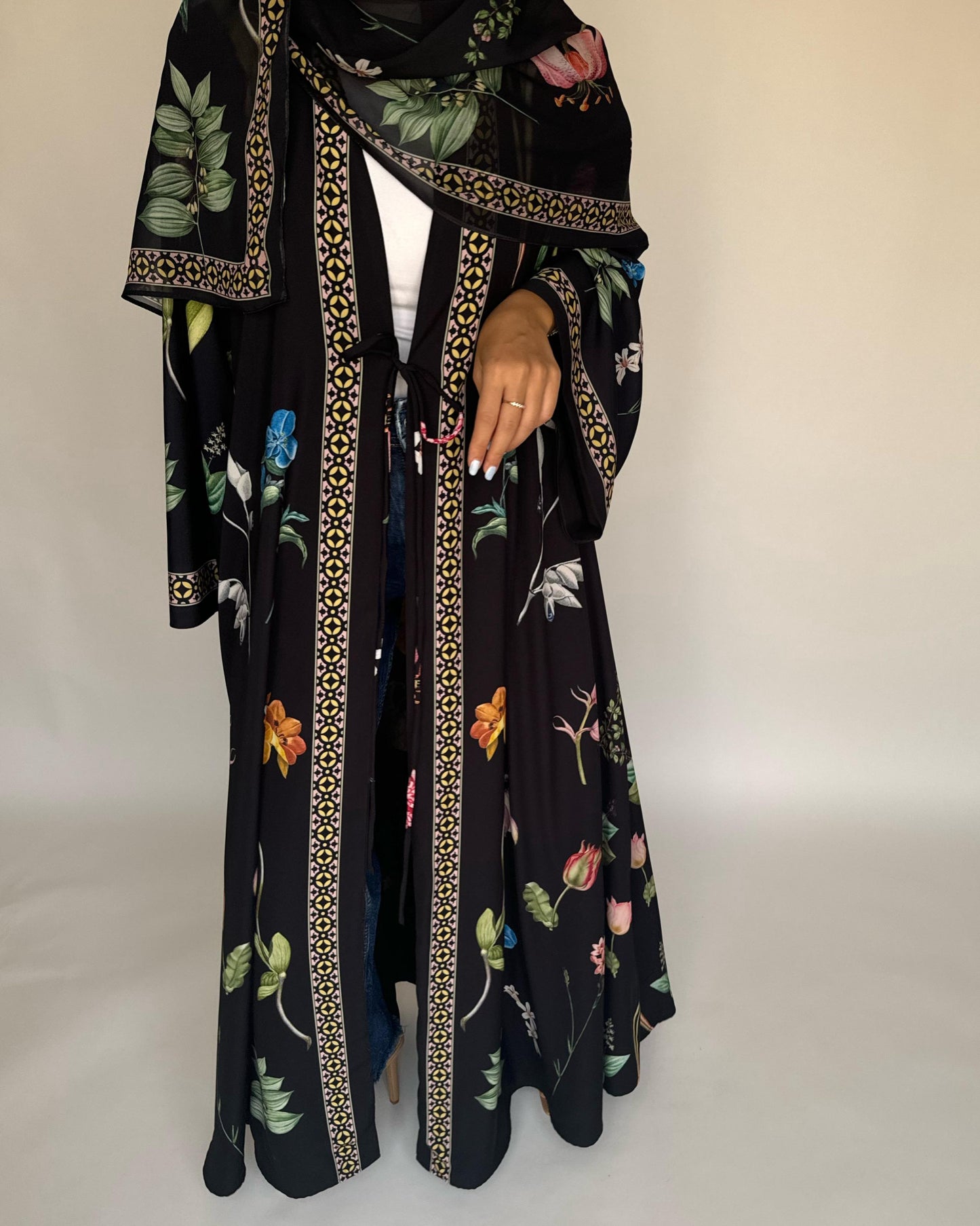 A446 - Black A-Cut Flower Summery Daily Abaya