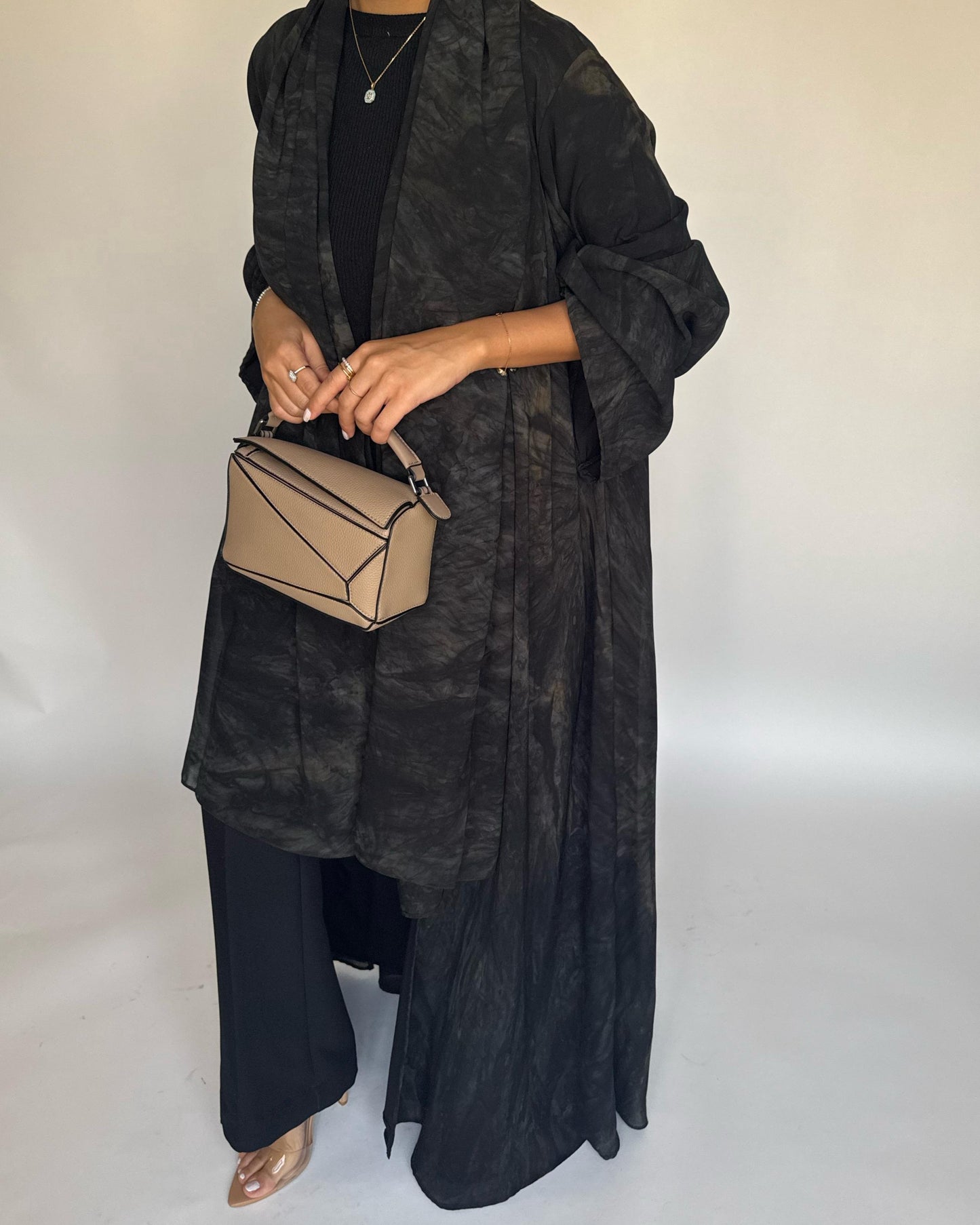 A452 - Black/Brown Pattern Summery A-CUT Abaya