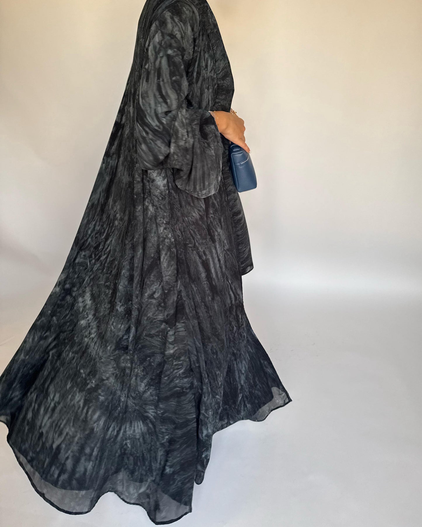 A453 - Black/Gray Pattern Summery A-CUT Abaya