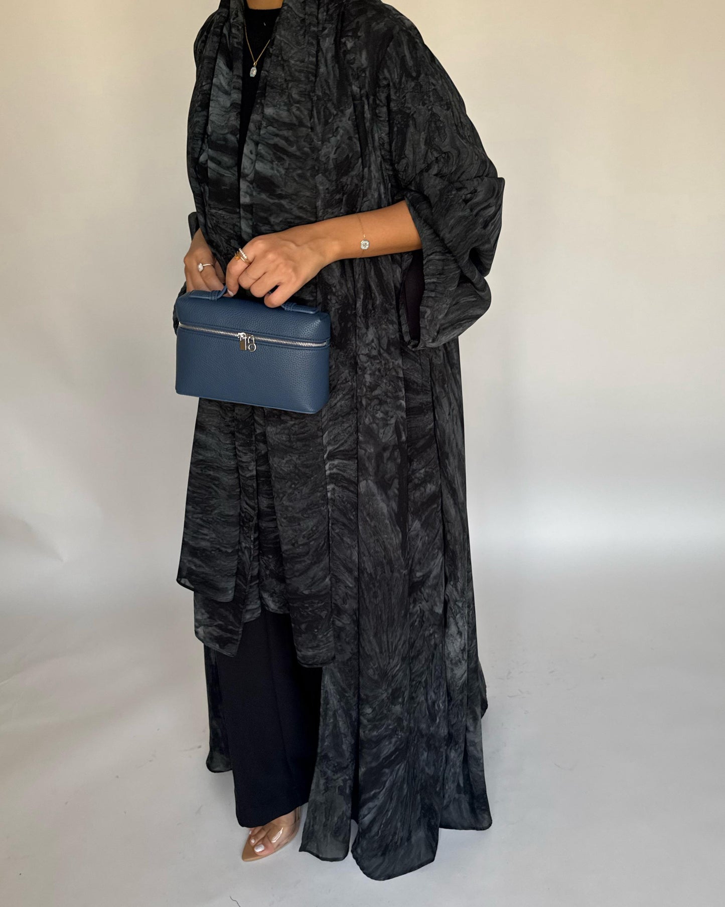 A453 - Black/Gray Pattern Summery A-CUT Abaya
