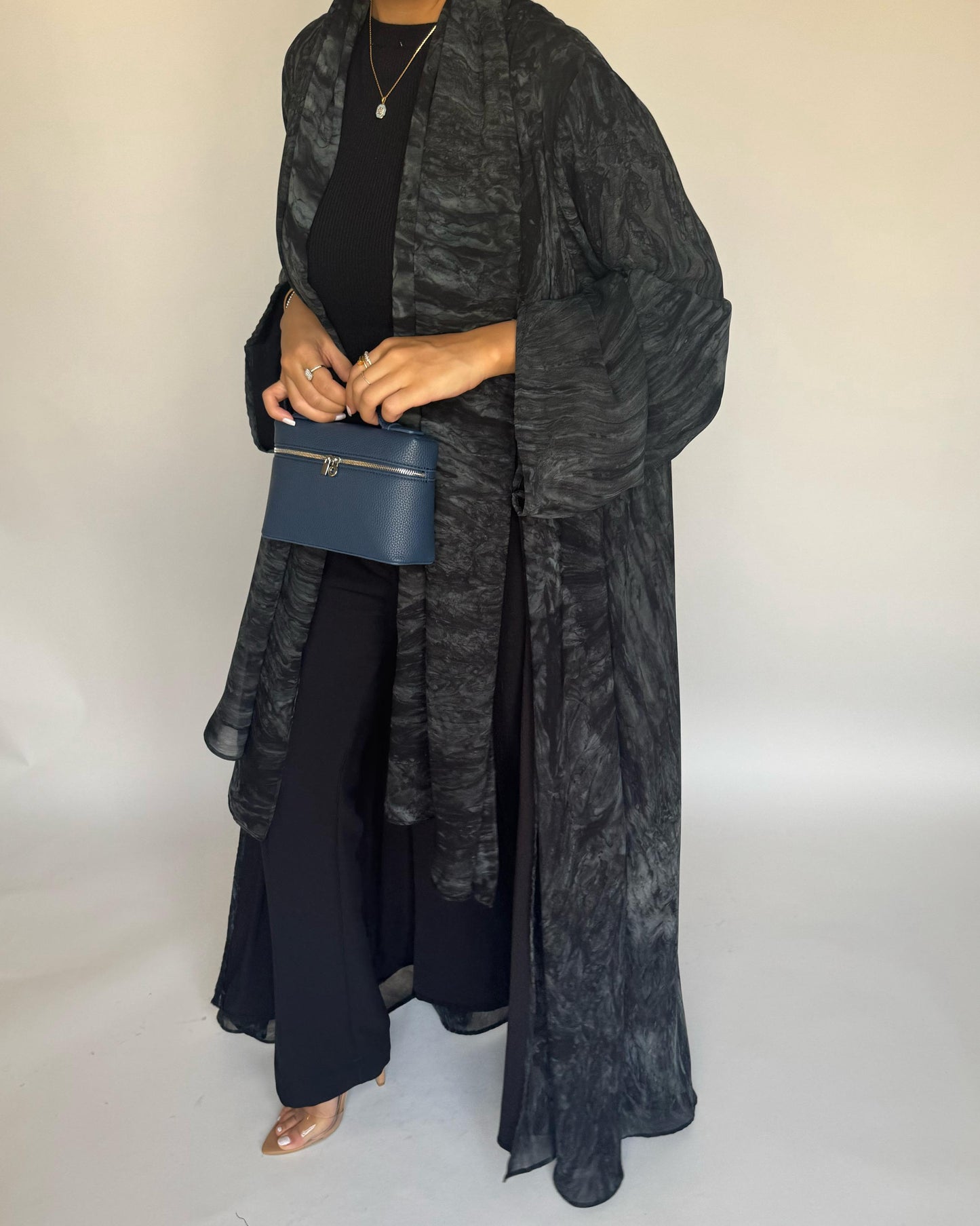 A453 - Black/Gray Pattern Summery A-CUT Abaya