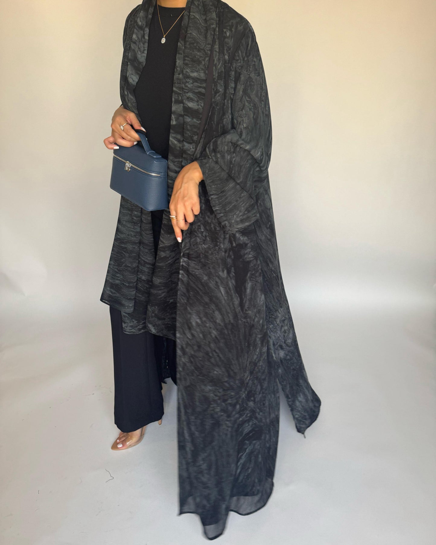 A453 - Black/Gray Pattern Summery A-CUT Abaya