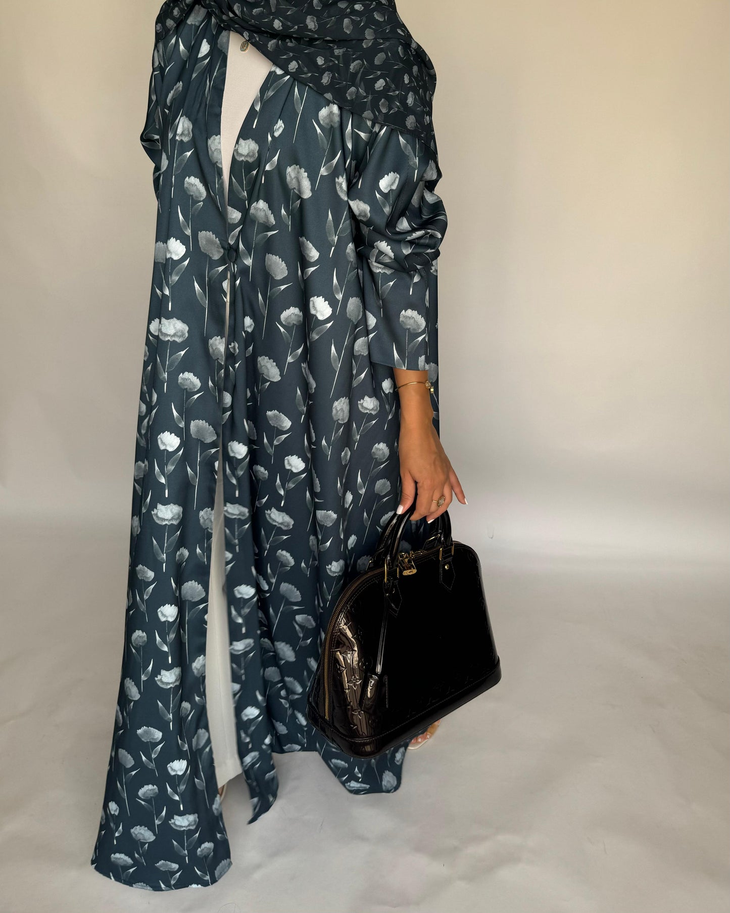A403 - Blue Flower Pattern A-Cut Summery Daily Abaya