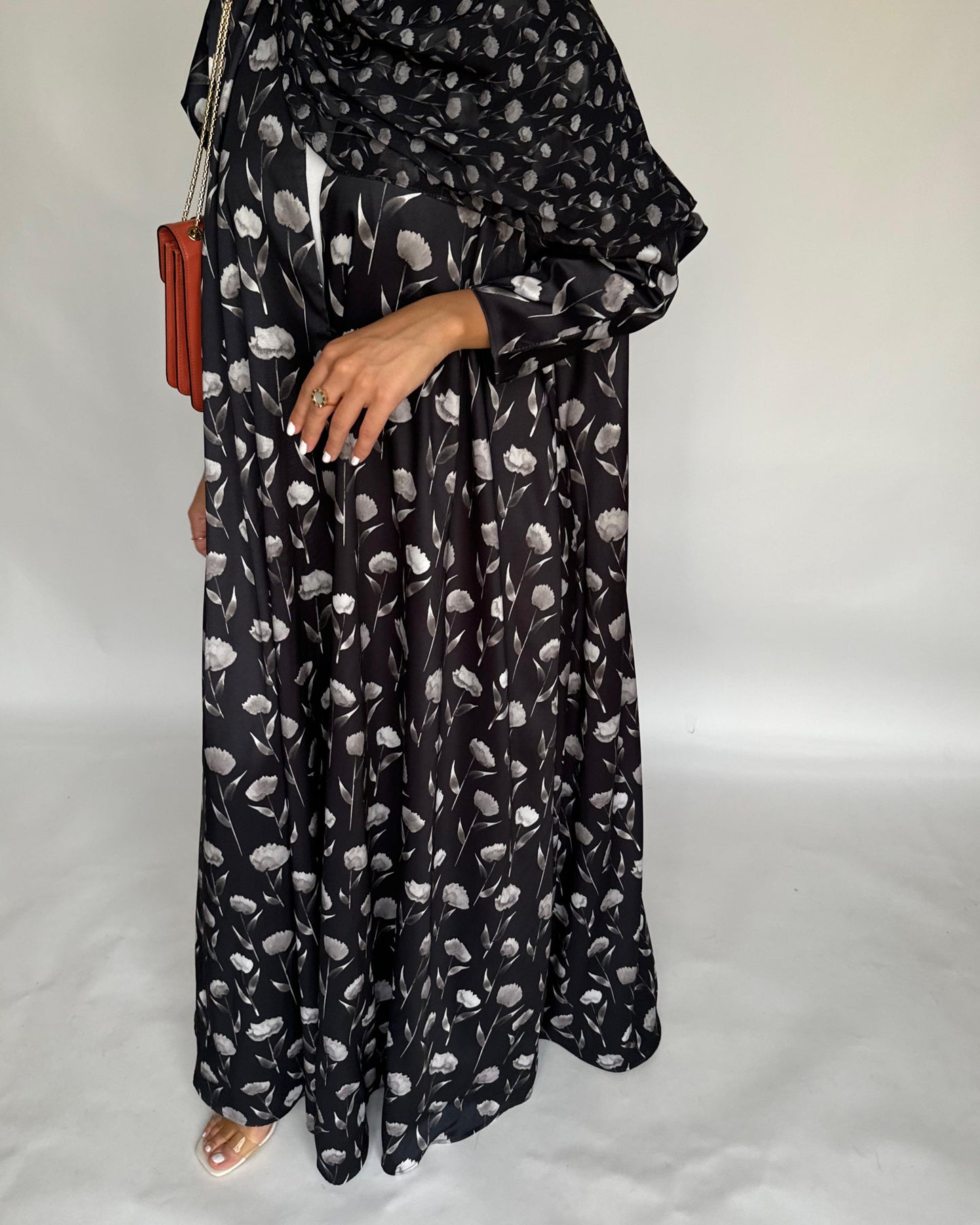 A402 - Black Flower Pattern A-Cut Summery Daily Abaya
