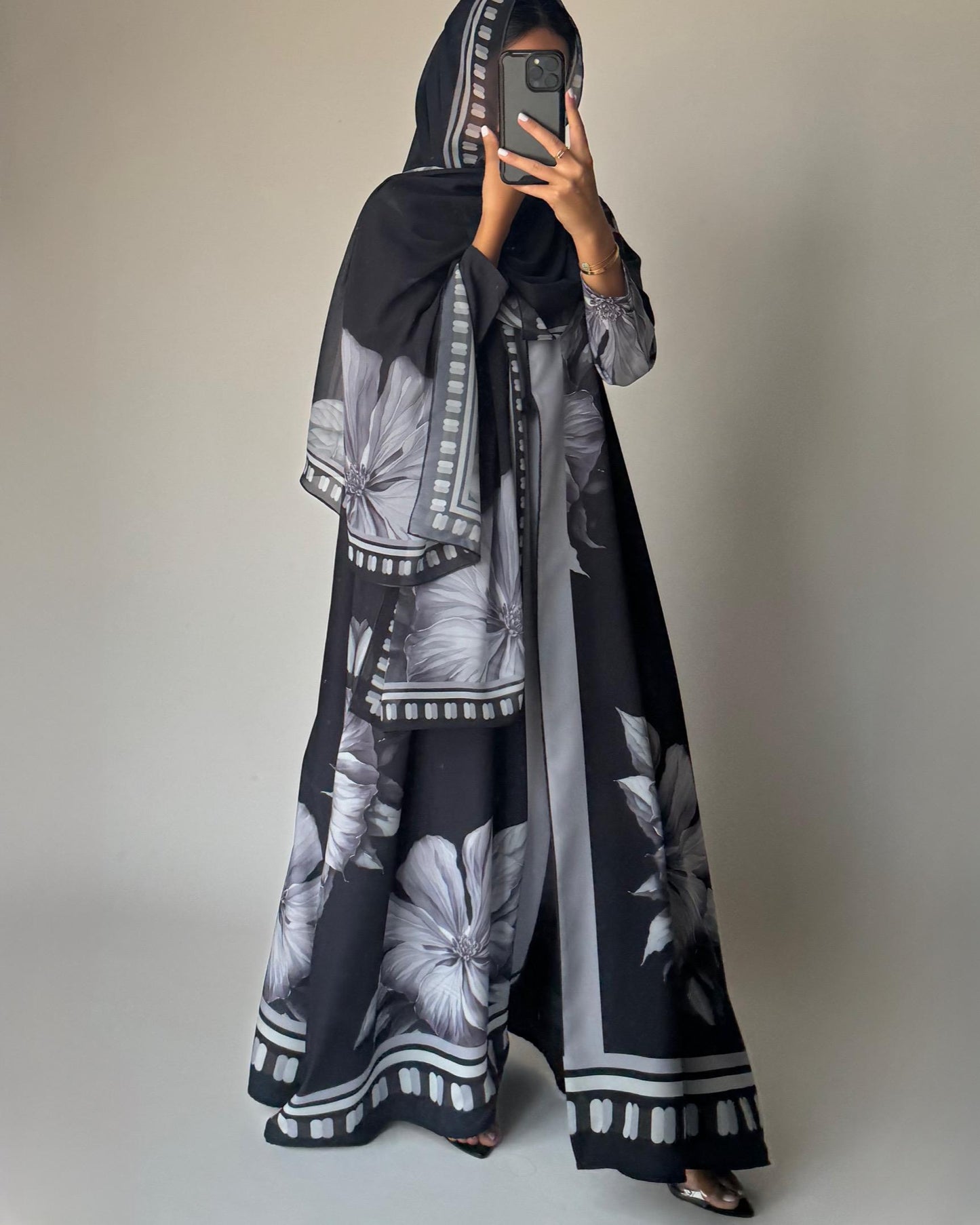 A429 - Black-ish Gray A-Cut Flower Summery Daily Abaya