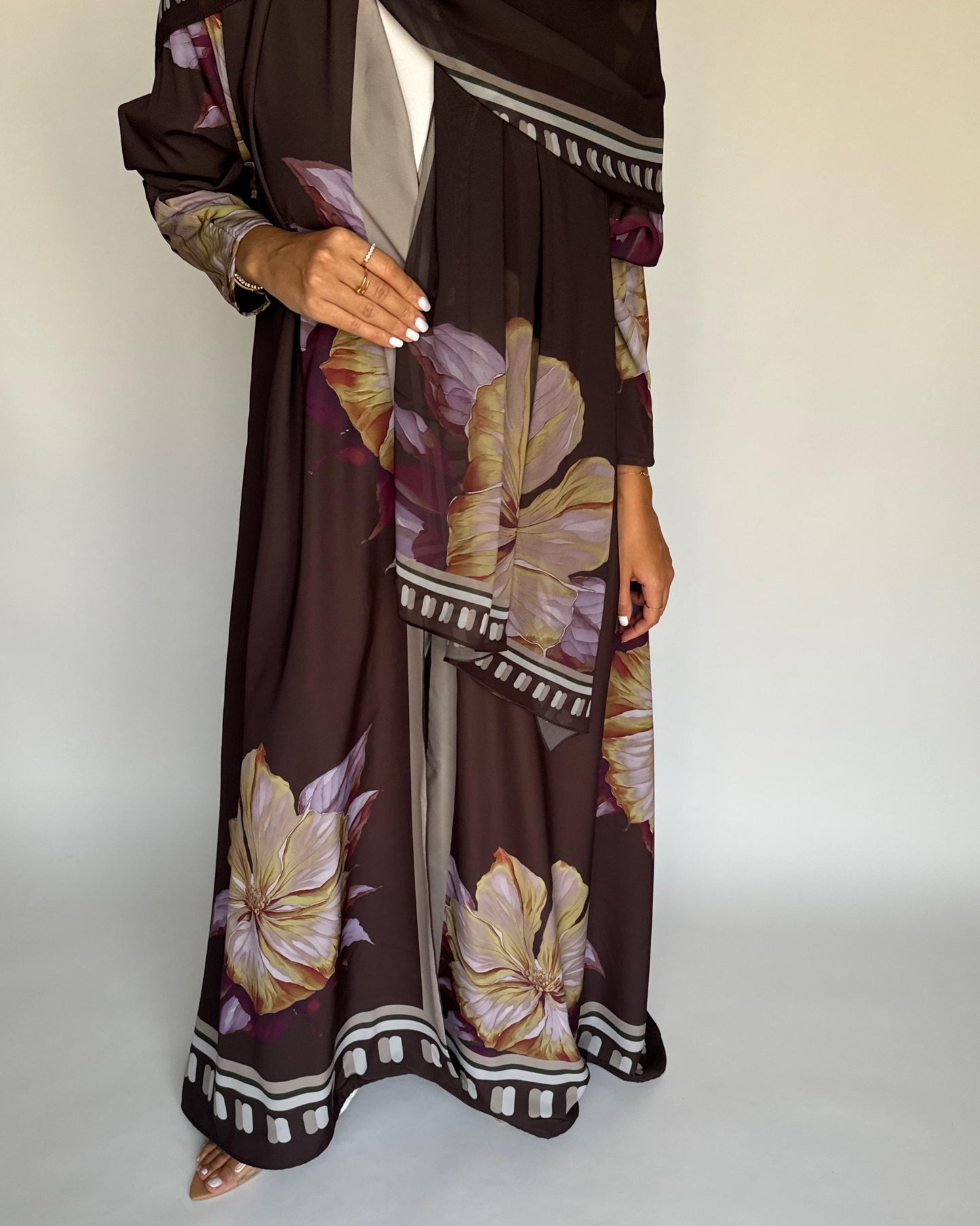 A427 - Brown A-Cut Flower Summery Daily Abaya