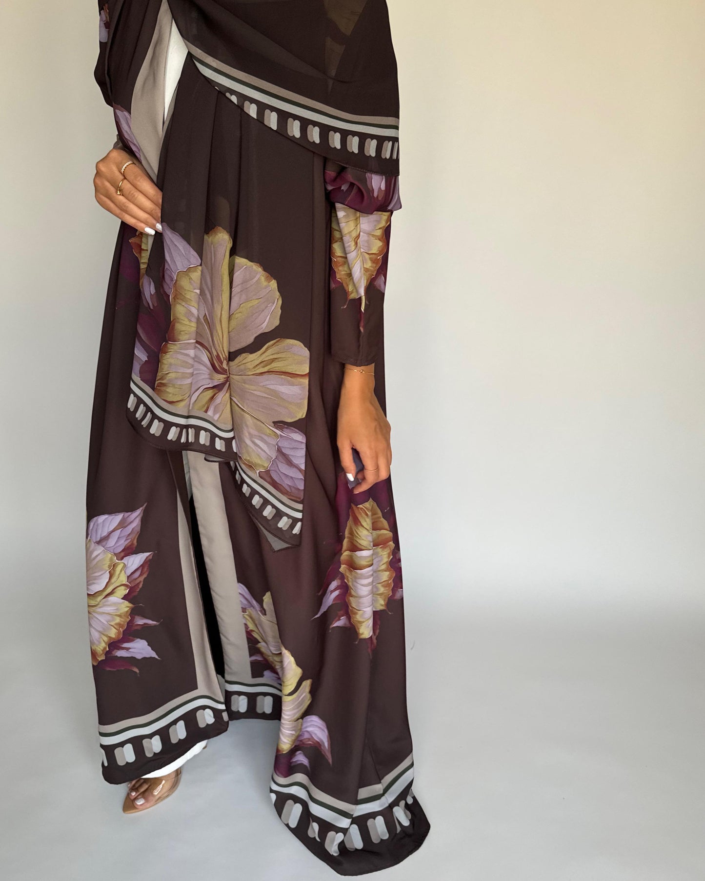 A427 - Brown A-Cut Flower Summery Daily Abaya