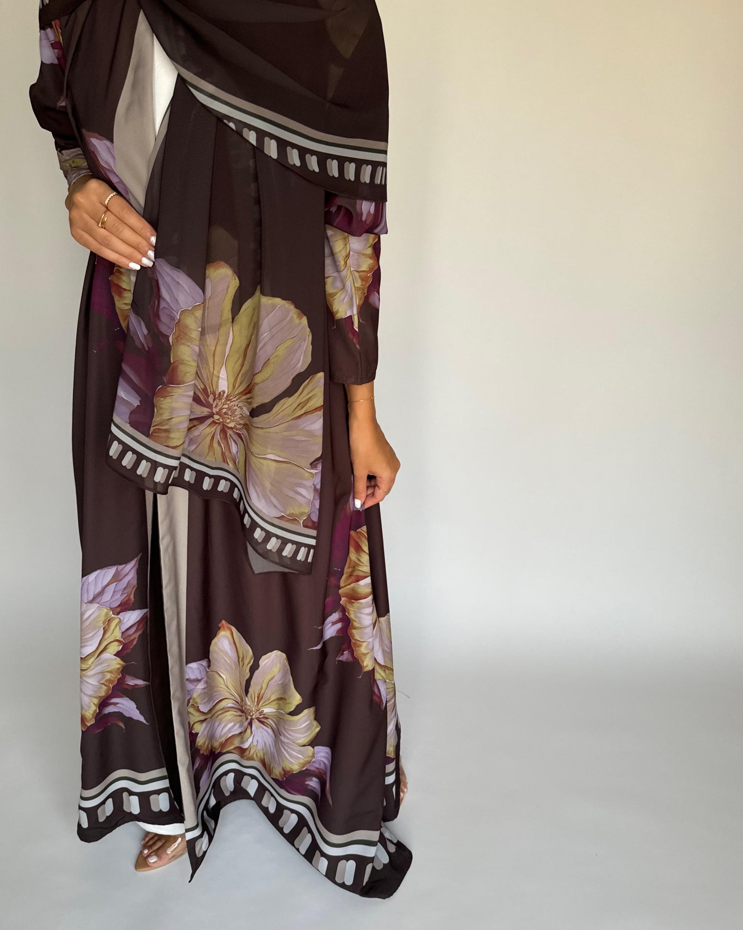 A427 - Brown A-Cut Flower Summery Daily Abaya