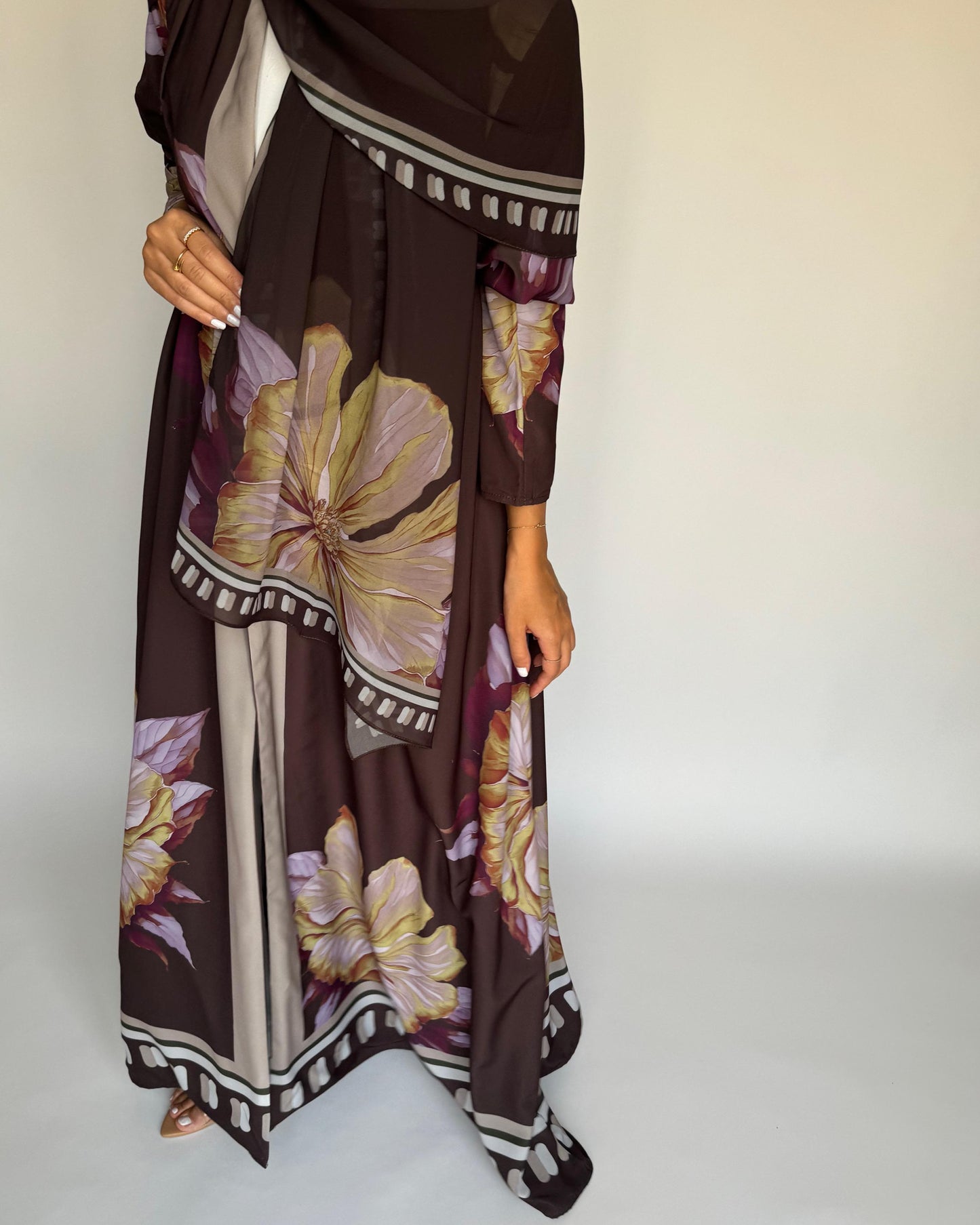 A427 - Brown A-Cut Flower Summery Daily Abaya