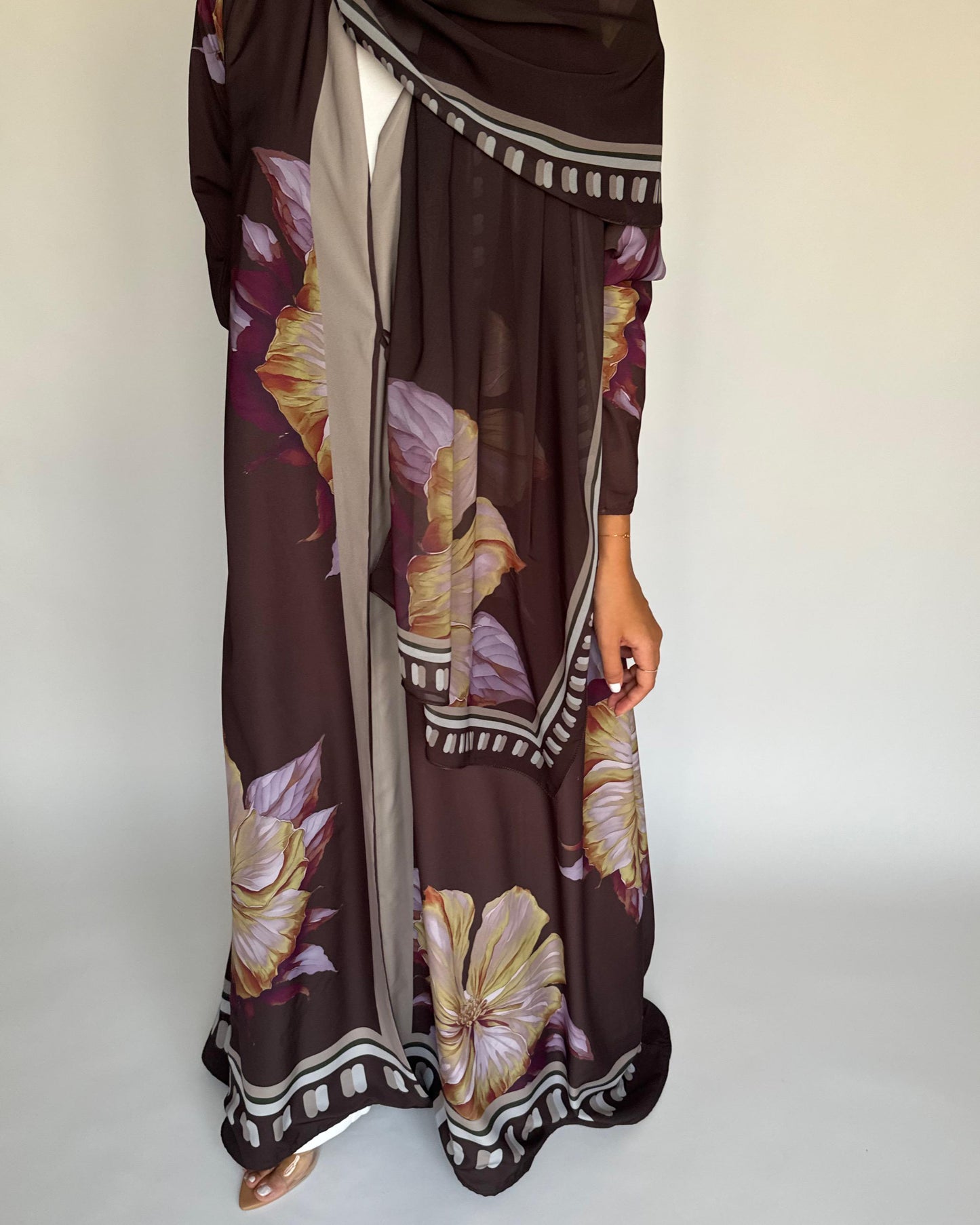 A427 - Brown A-Cut Flower Summery Daily Abaya