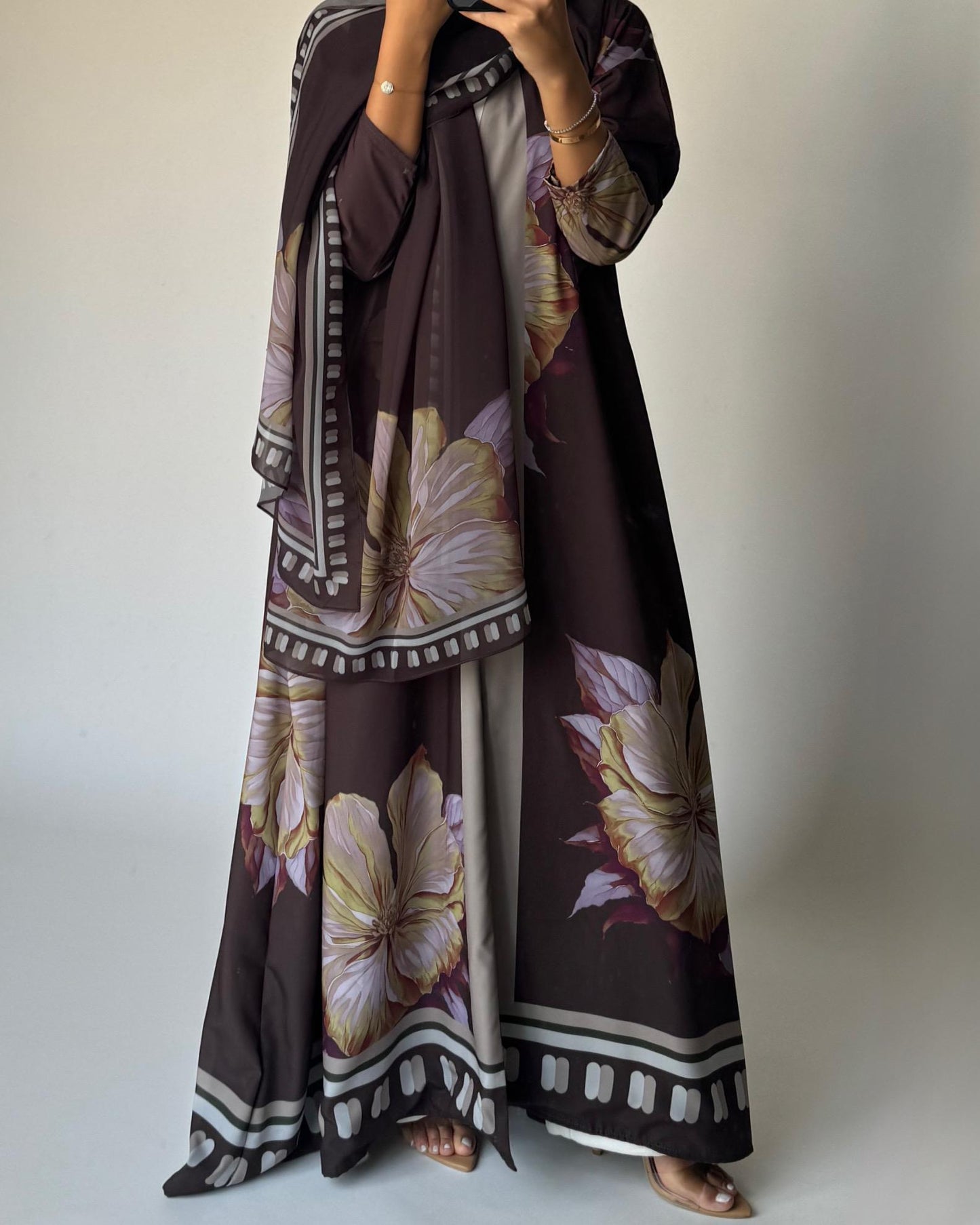 A427 - Brown A-Cut Flower Summery Daily Abaya