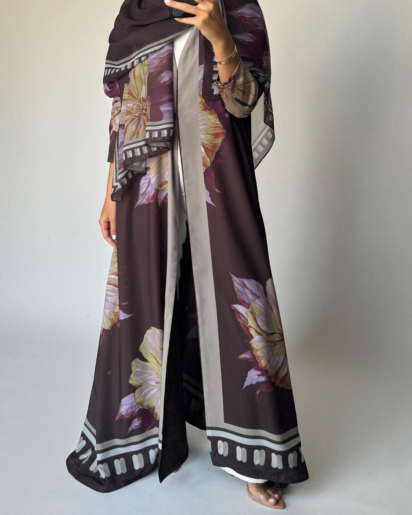 A427 - Brown A-Cut Flower Summery Daily Abaya