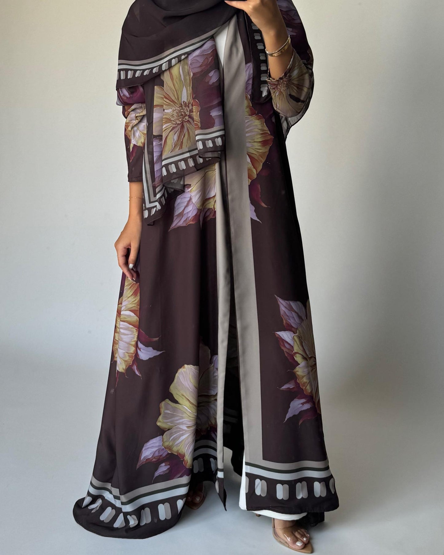 A427 - Brown A-Cut Flower Summery Daily Abaya