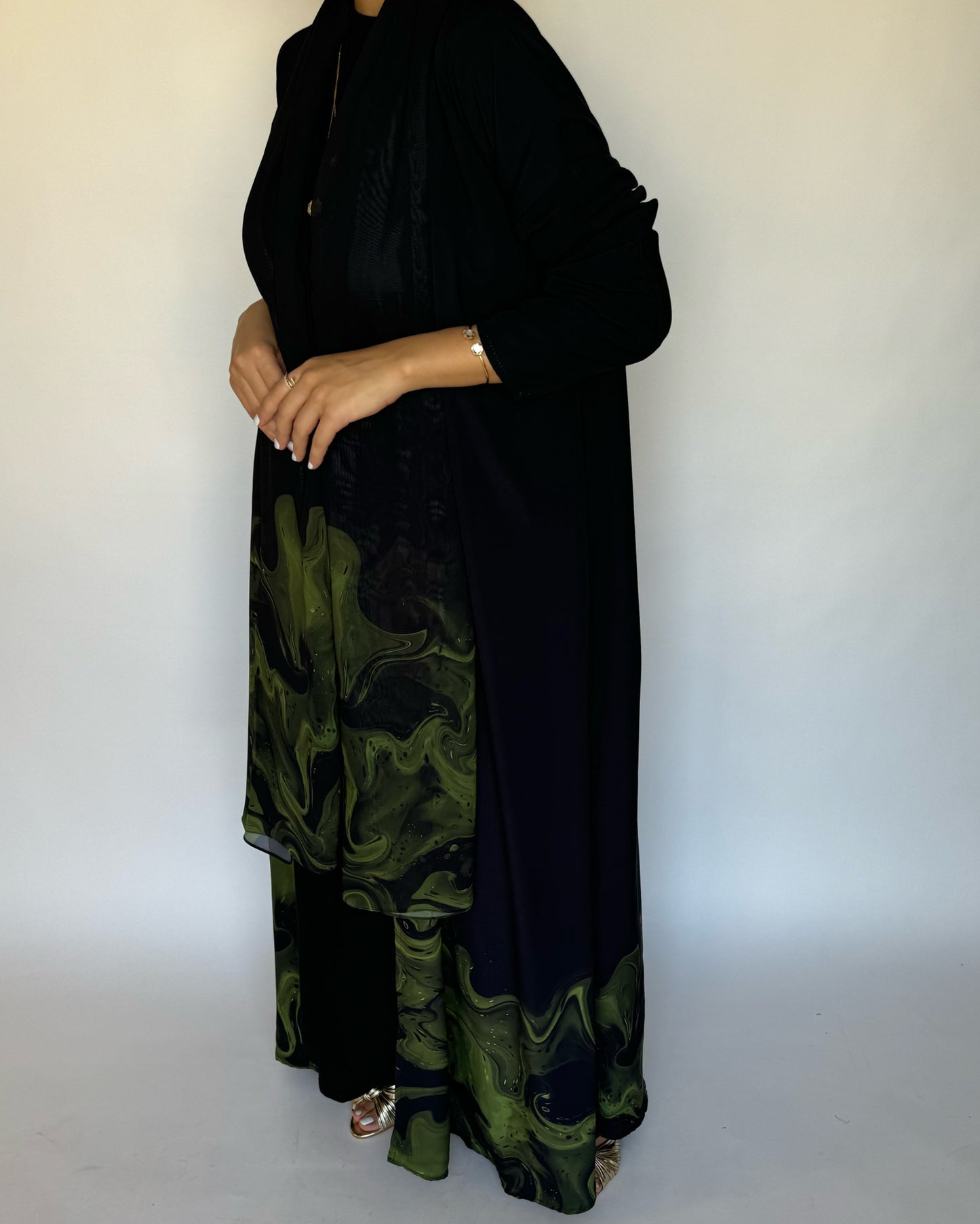 A227 - Black & Green Sea Abaya (READY TO SHIP)