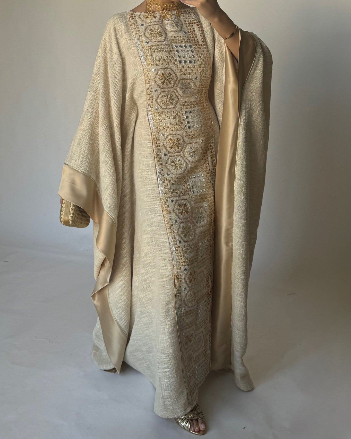 A339 - Gold & Beige Linen Butterfly Cut Jalabiya