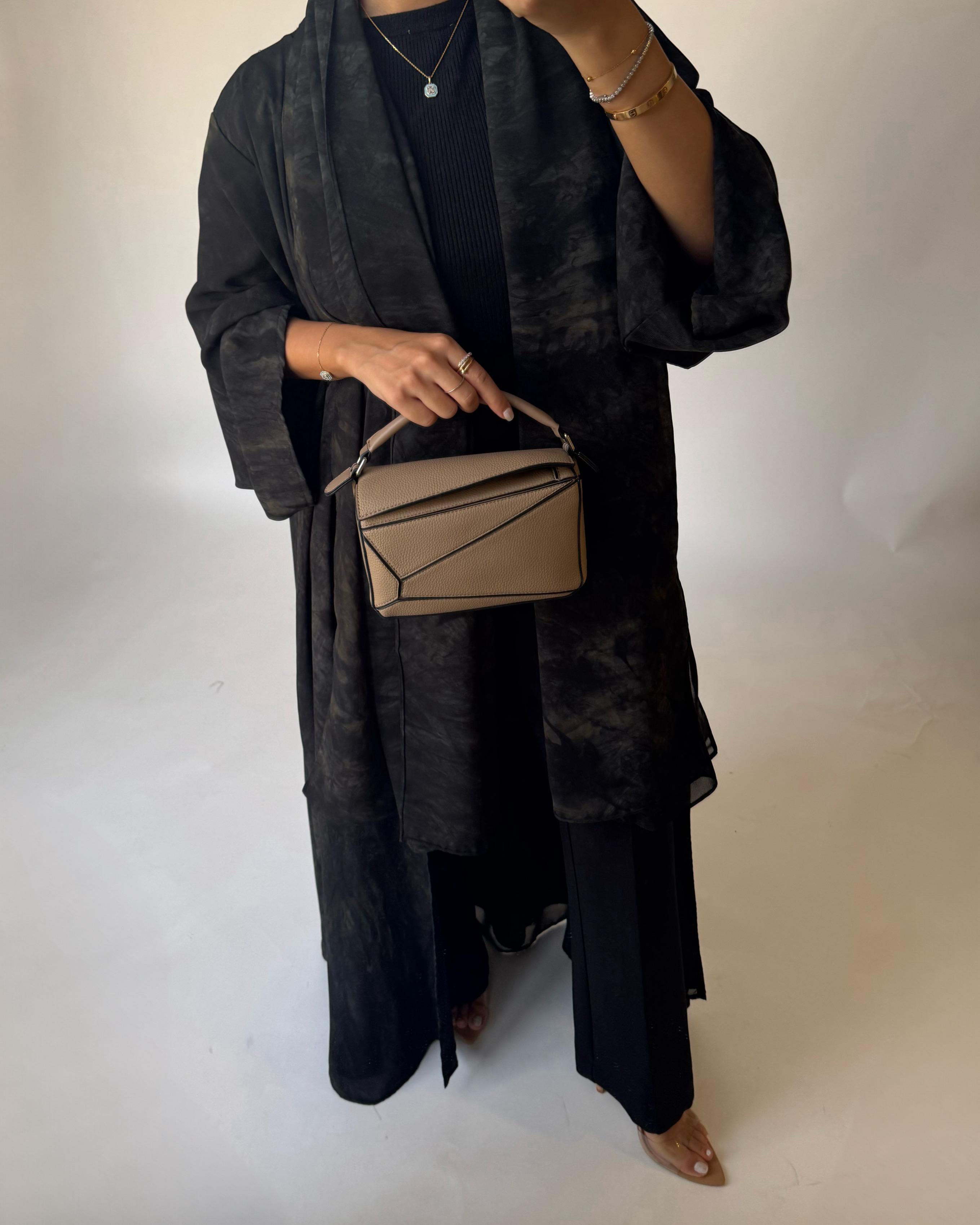 A452 - Black/Brown Pattern Summery A-CUT Abaya