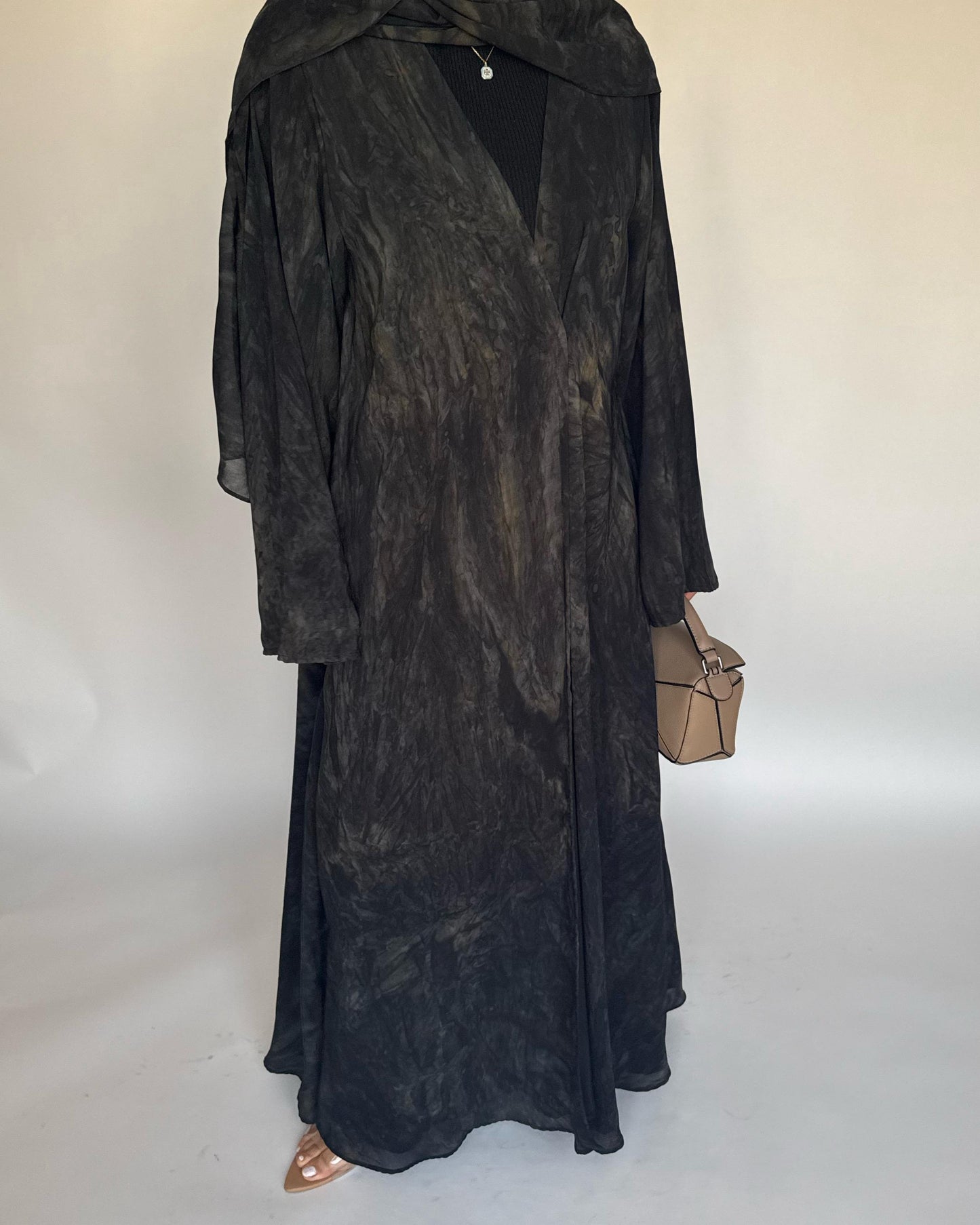 A452 - Black/Brown Pattern Summery A-CUT Abaya
