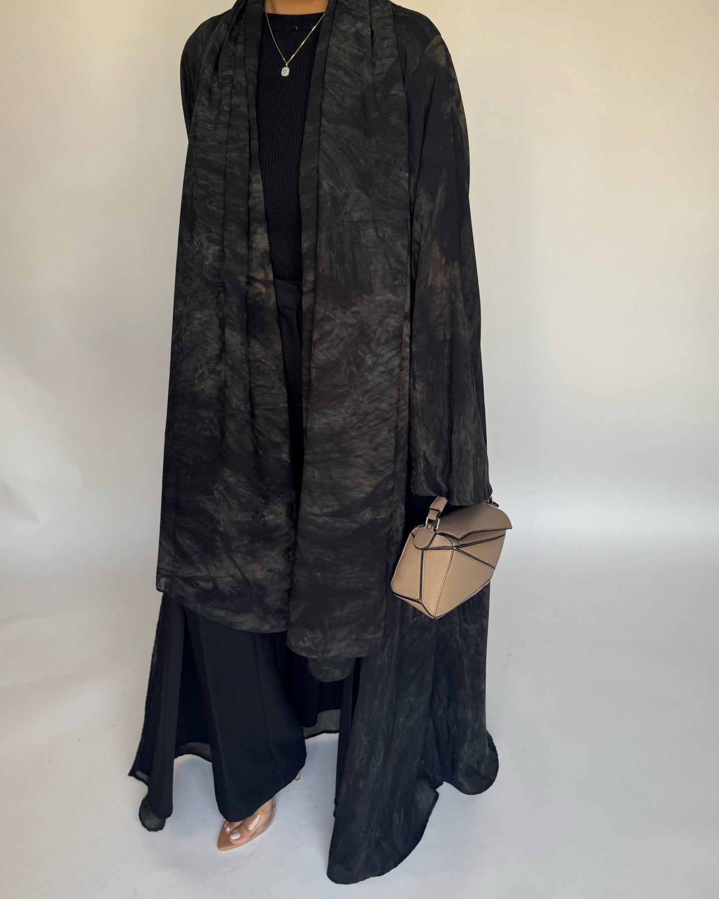A452 - Black/Brown Pattern Summery A-CUT Abaya