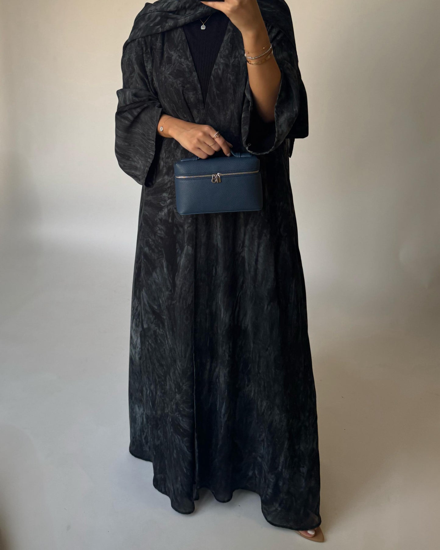 A453 - Black/Gray Pattern Summery A-CUT Abaya