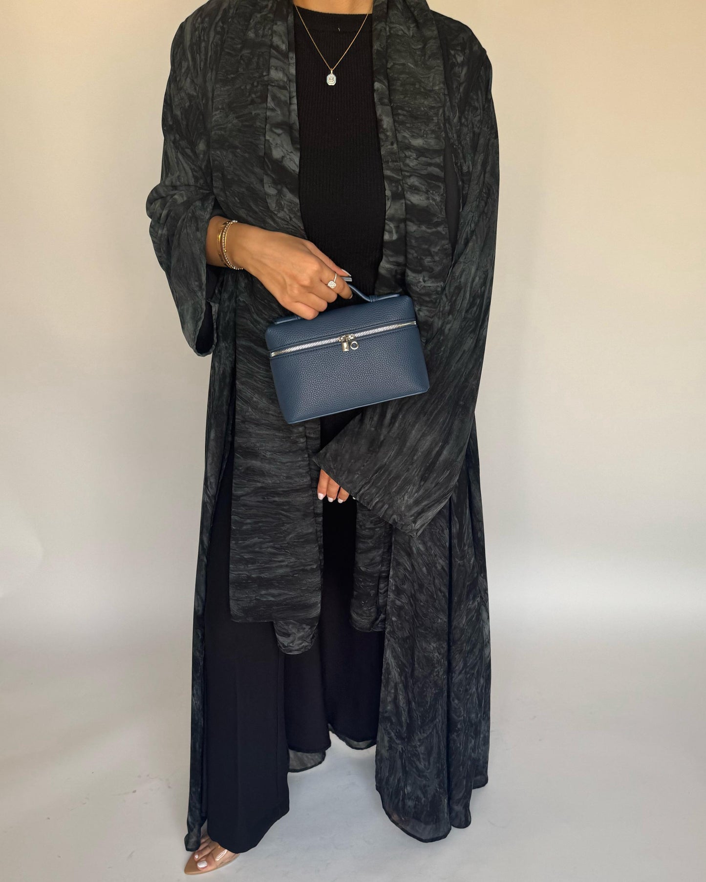 A453 - Black/Gray Pattern Summery A-CUT Abaya