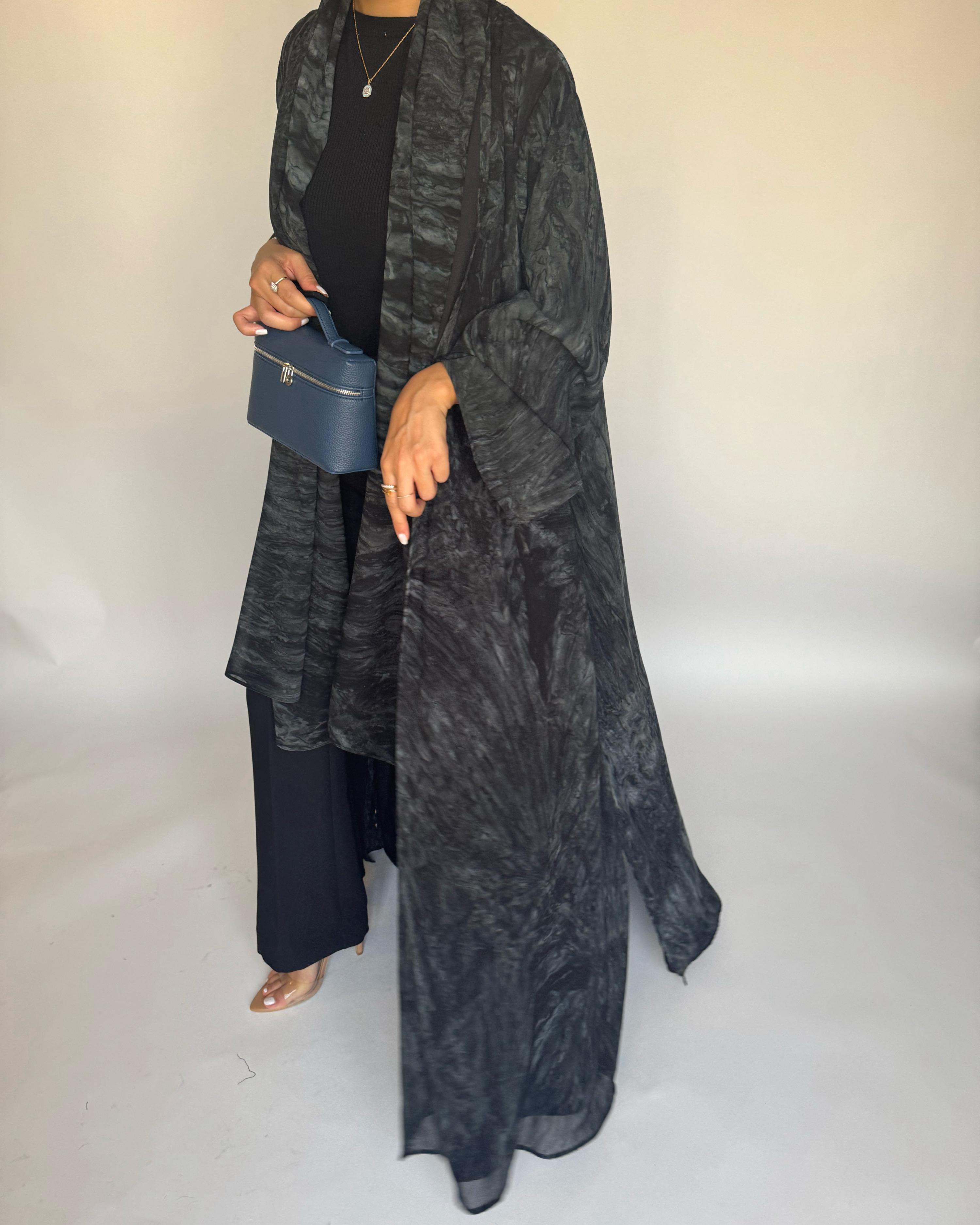 A453 - Black/Gray Pattern Summery A-CUT Abaya