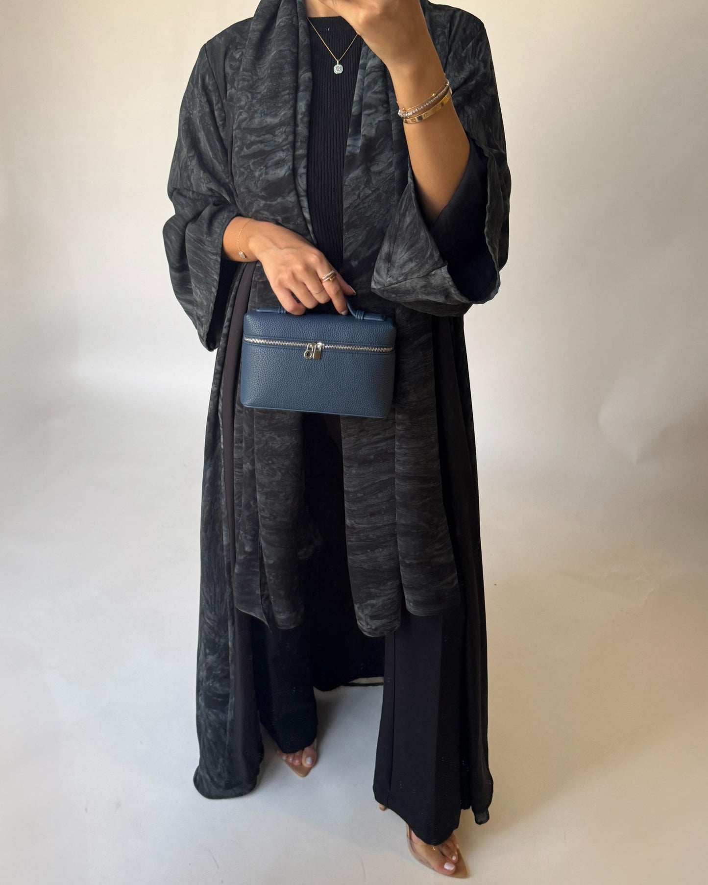 A453 - Black/Gray Pattern Summery A-CUT Abaya