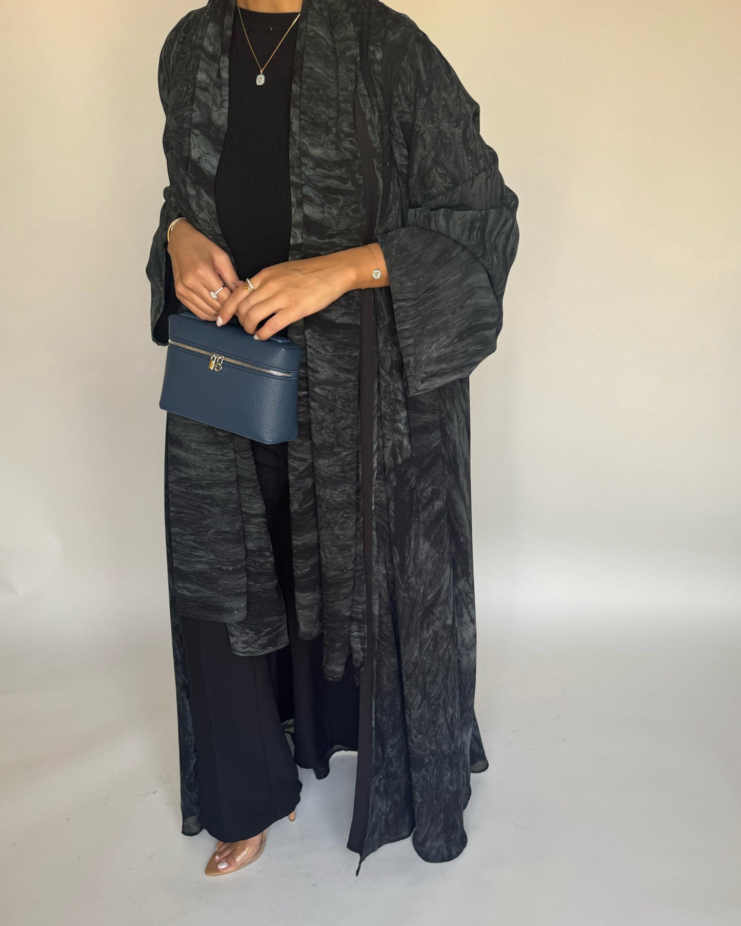 A453 - Black/Gray Pattern Summery A-CUT Abaya