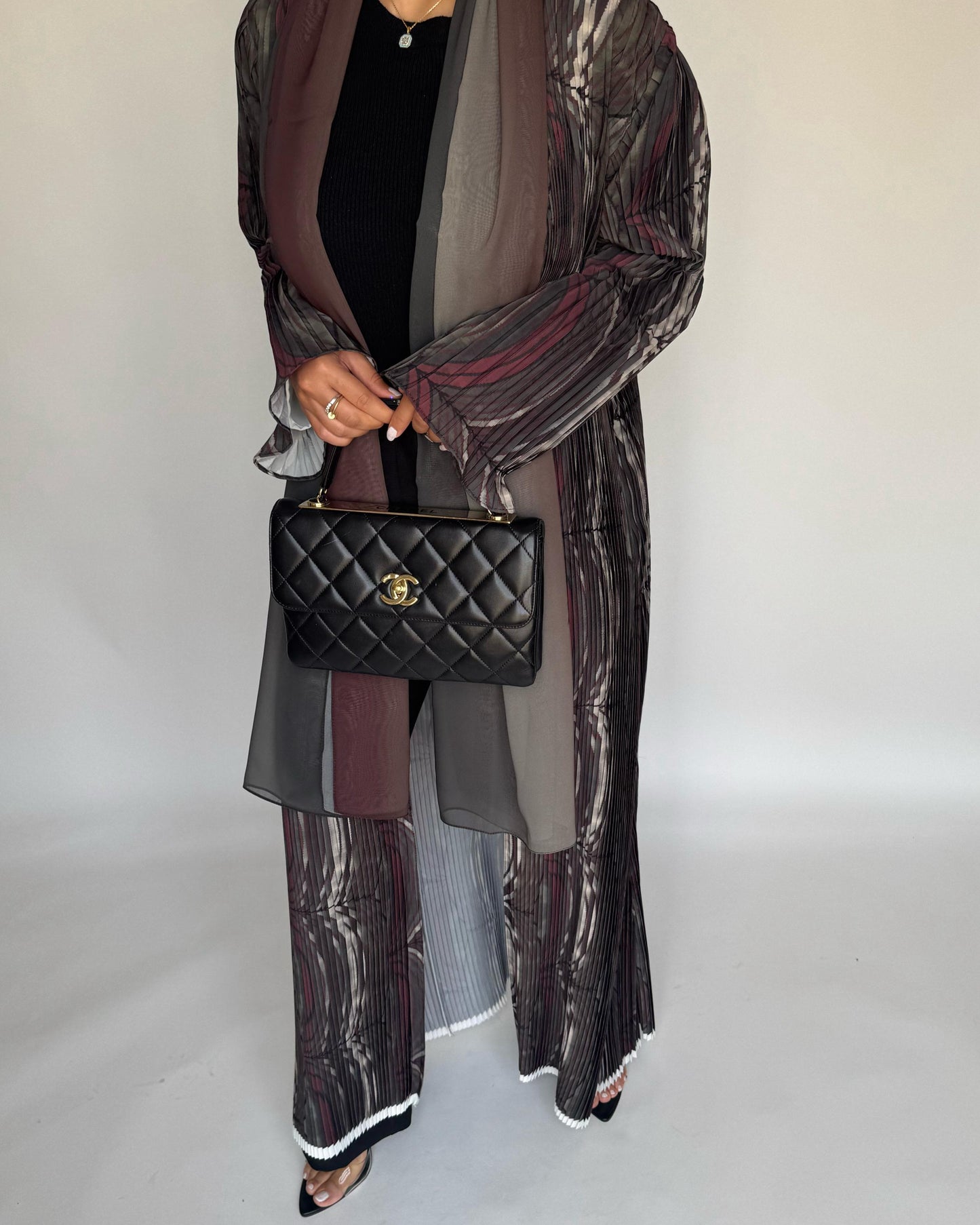 A456 - Pleated Summary Abaya with Ombre Head Scarf