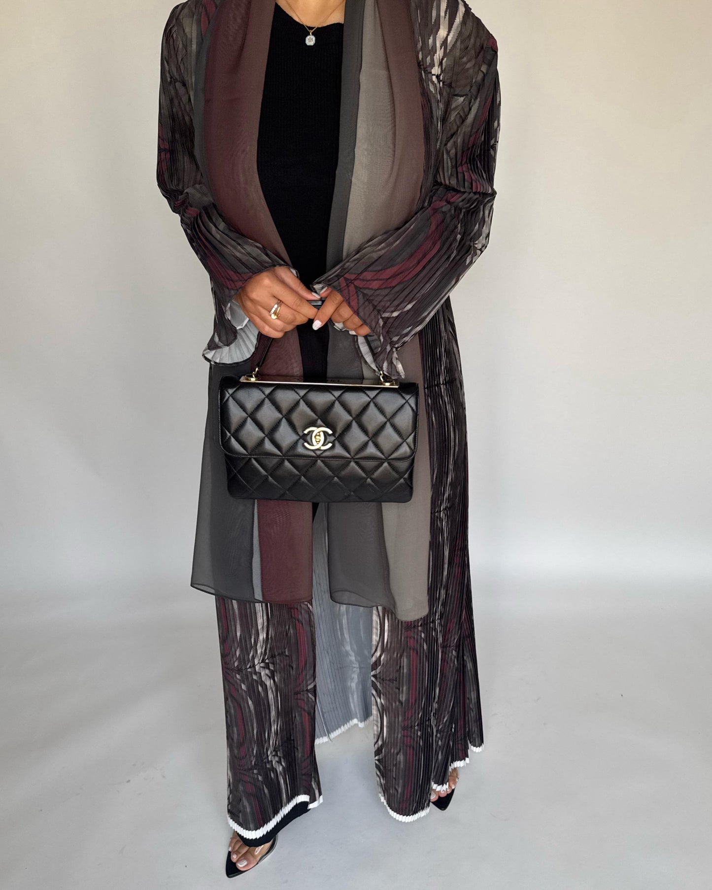 A456 - Pleated Summary Abaya with Ombre Head Scarf