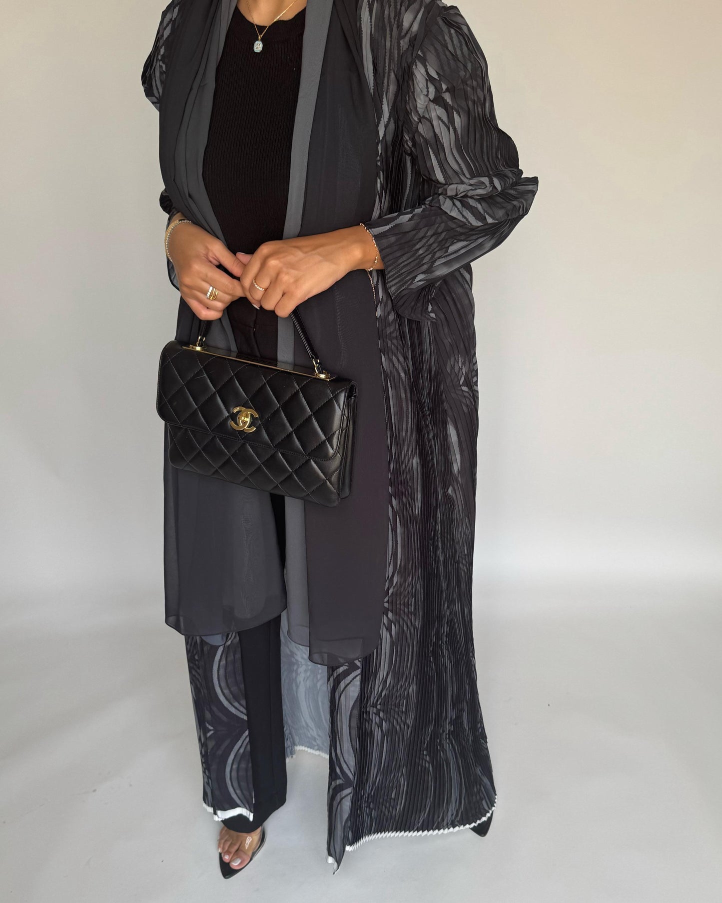 A460 - Pleated Summary Abaya with Ombre Head Scarf