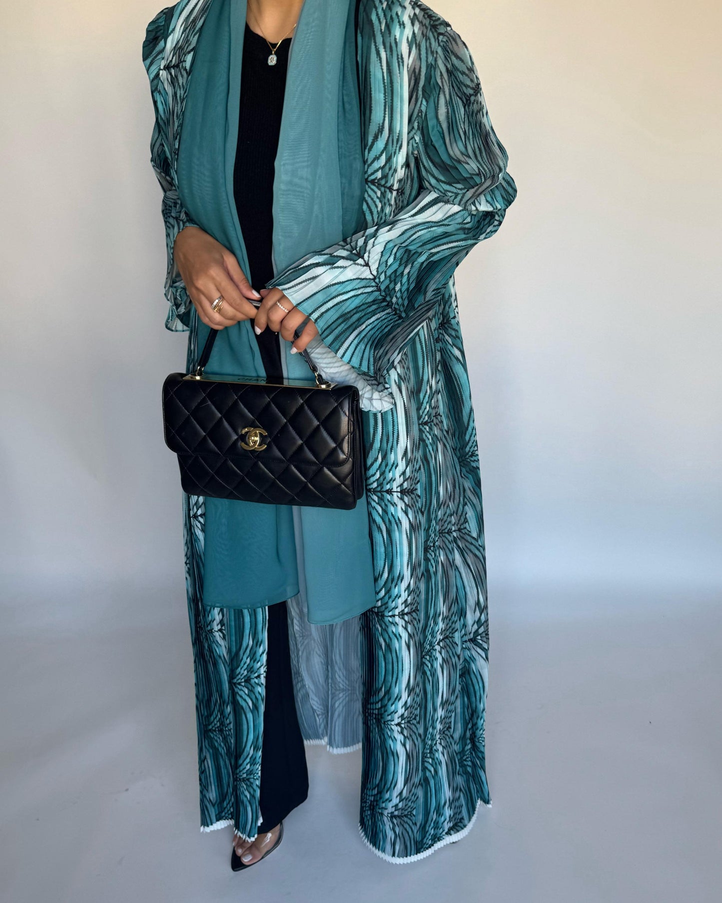 A459 - Pleated Summary Abaya with Ombre Head Scarf