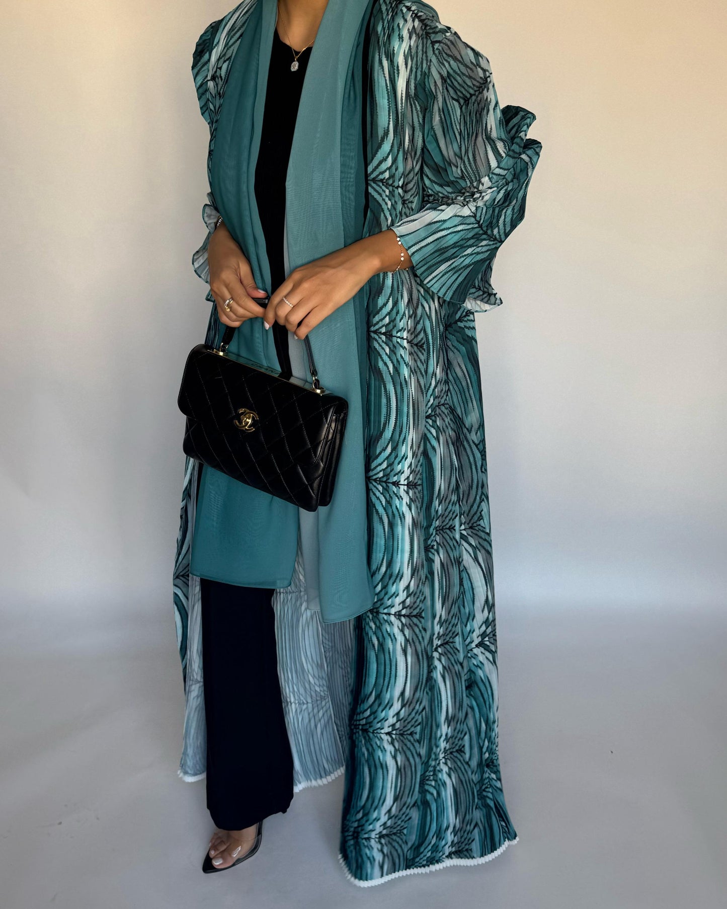 A459 - Pleated Summary Abaya with Ombre Head Scarf
