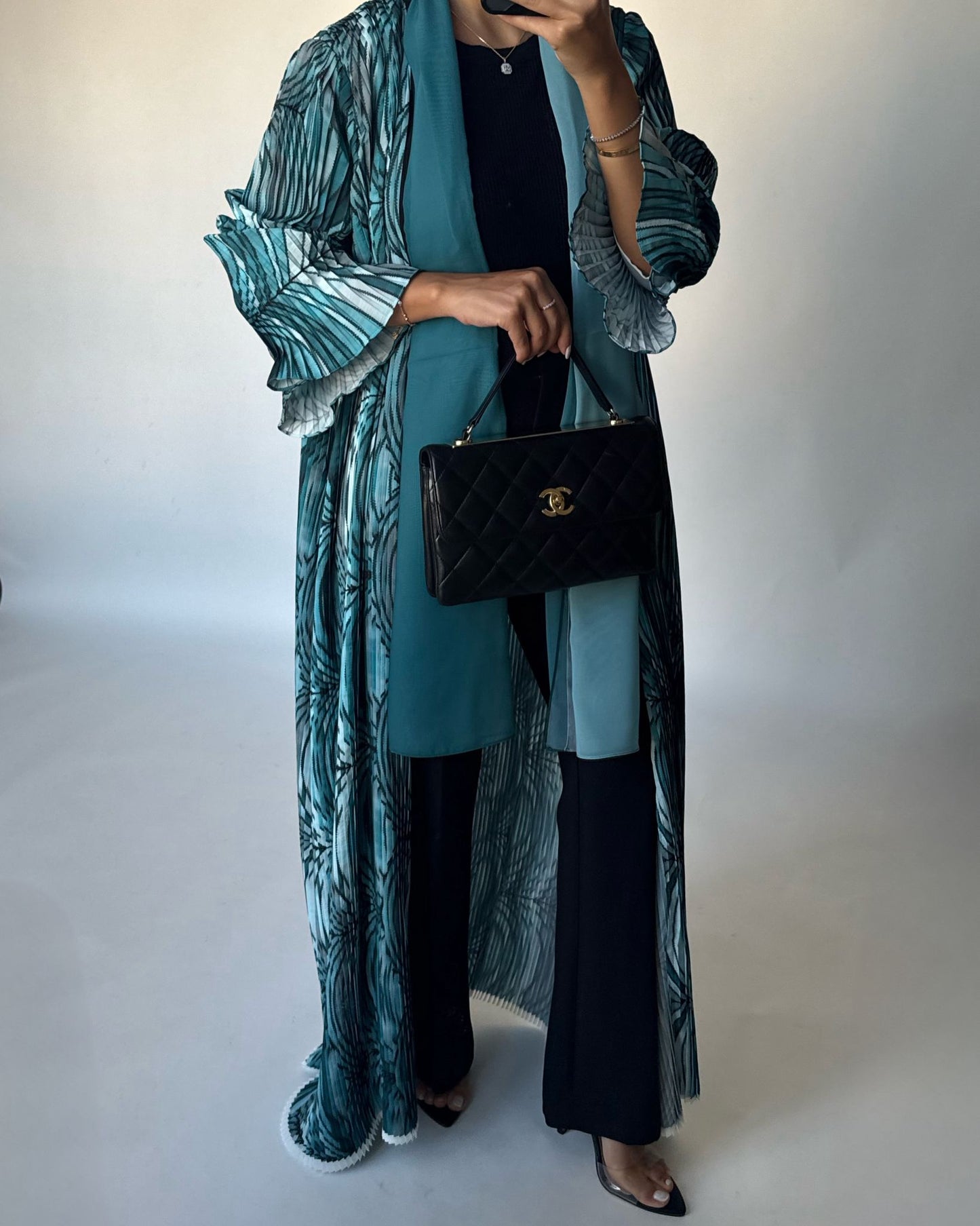 A459 - Pleated Summary Abaya with Ombre Head Scarf