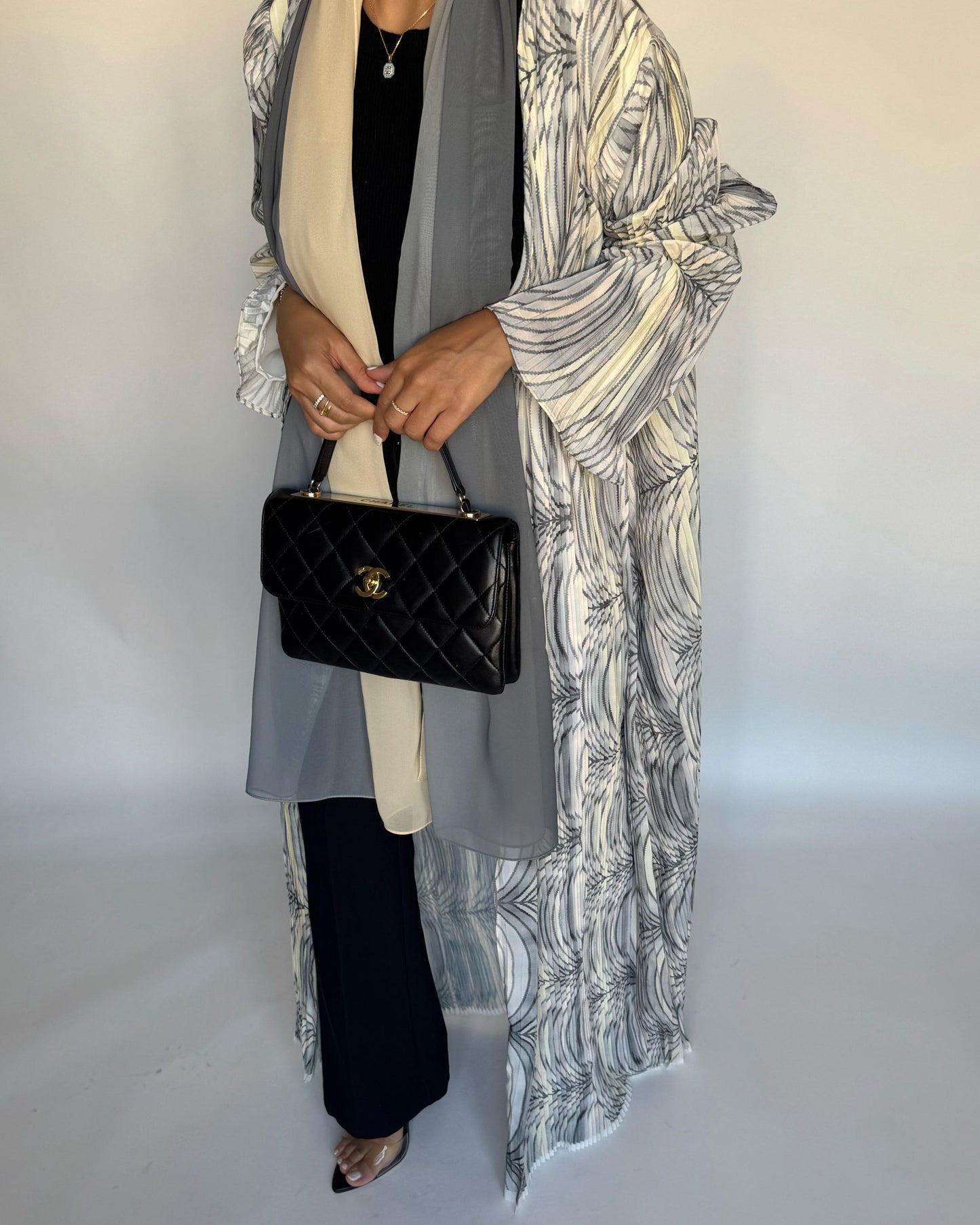A457 - Pleated Summary Abaya with Ombre Head Scarf