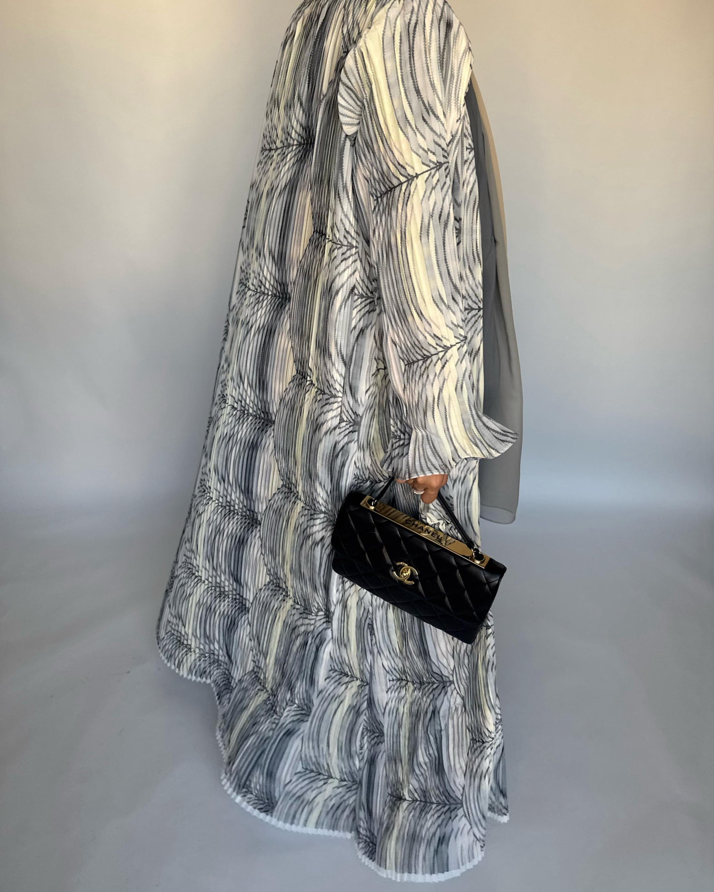 A457 - Pleated Summary Abaya with Ombre Head Scarf