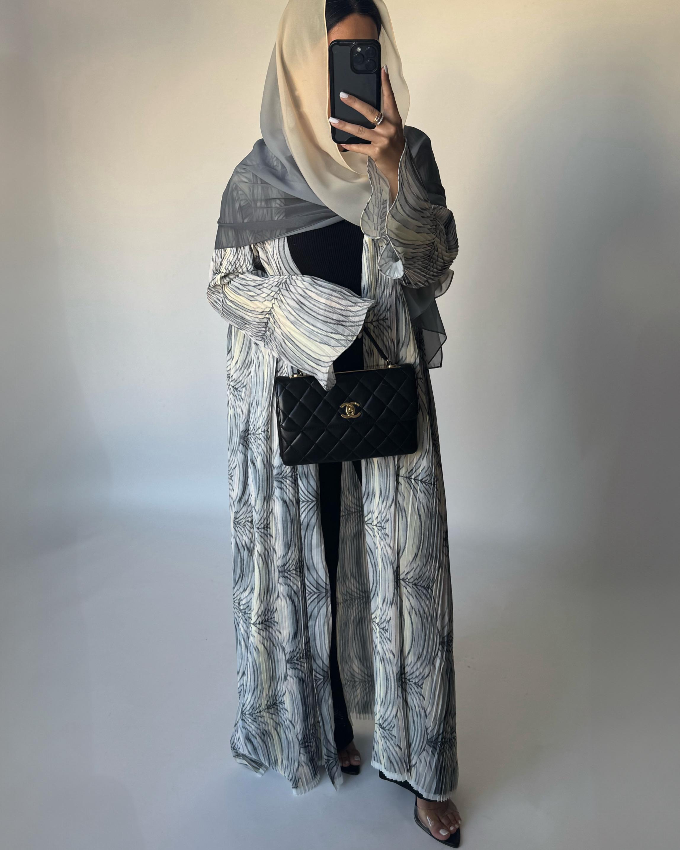 A457 - Pleated Summary Abaya with Ombre Head Scarf