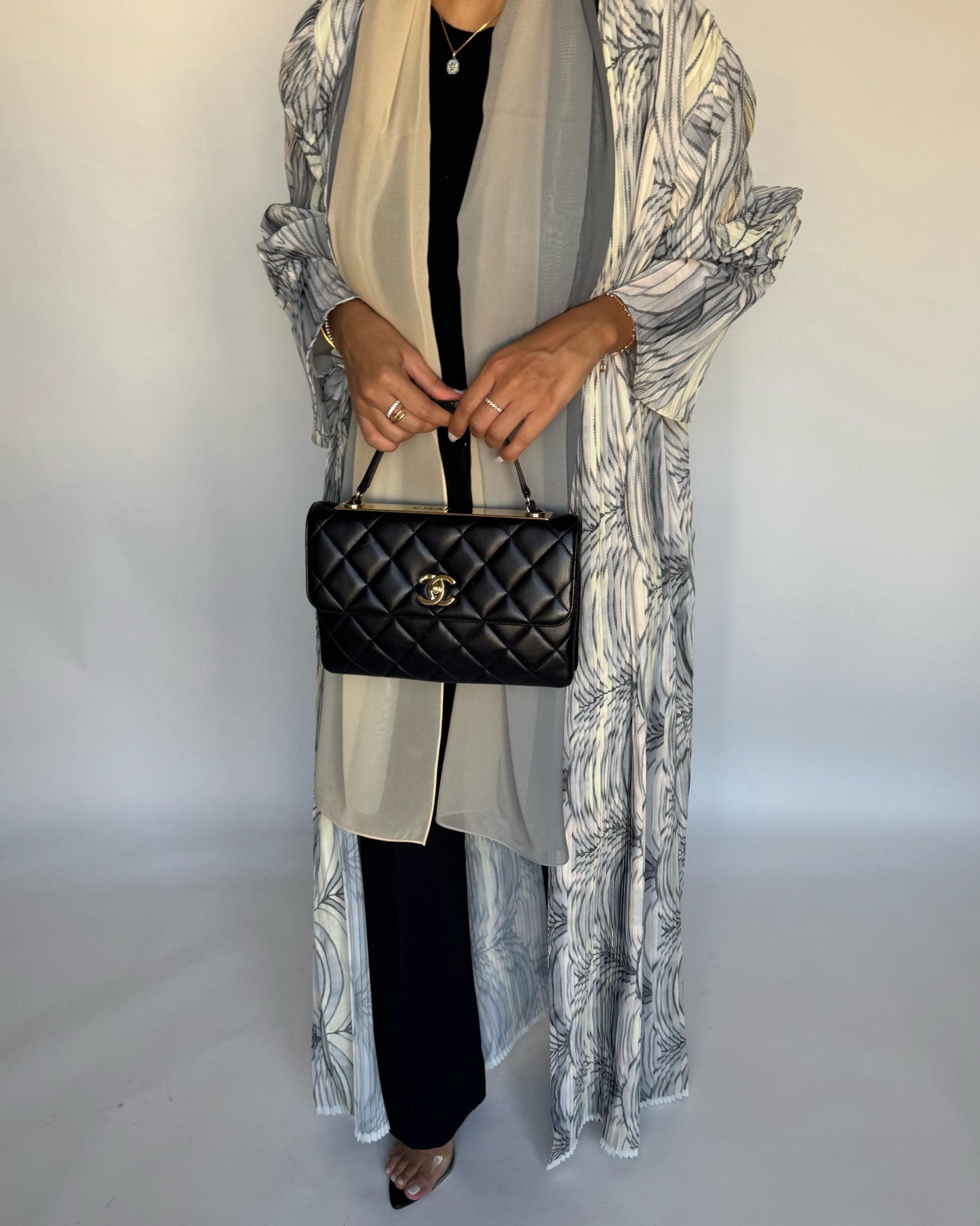 A457 - Pleated Summary Abaya with Ombre Head Scarf