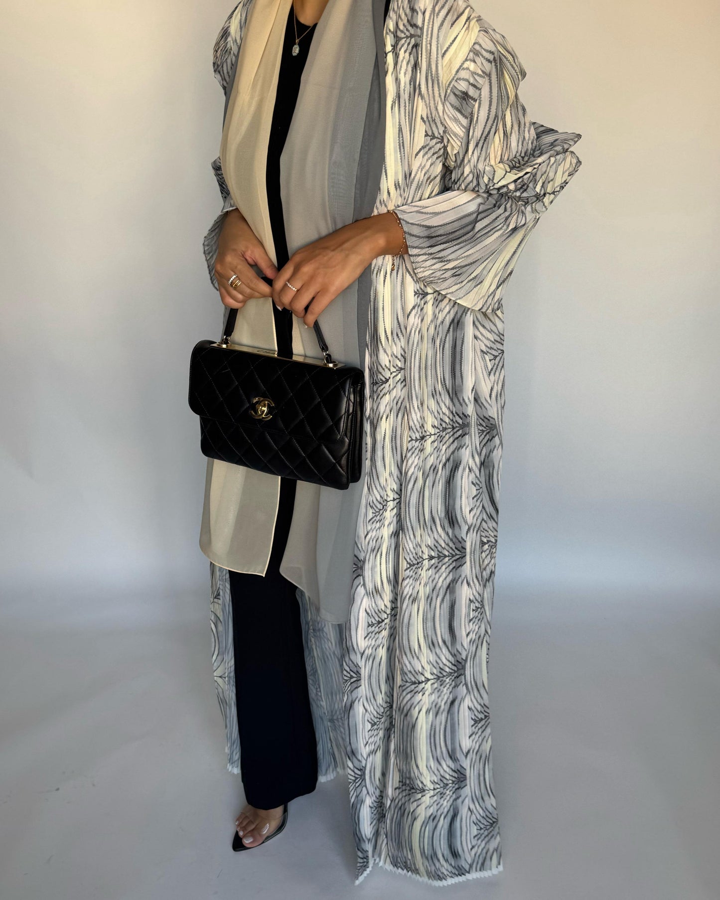A457 - Pleated Summary Abaya with Ombre Head Scarf