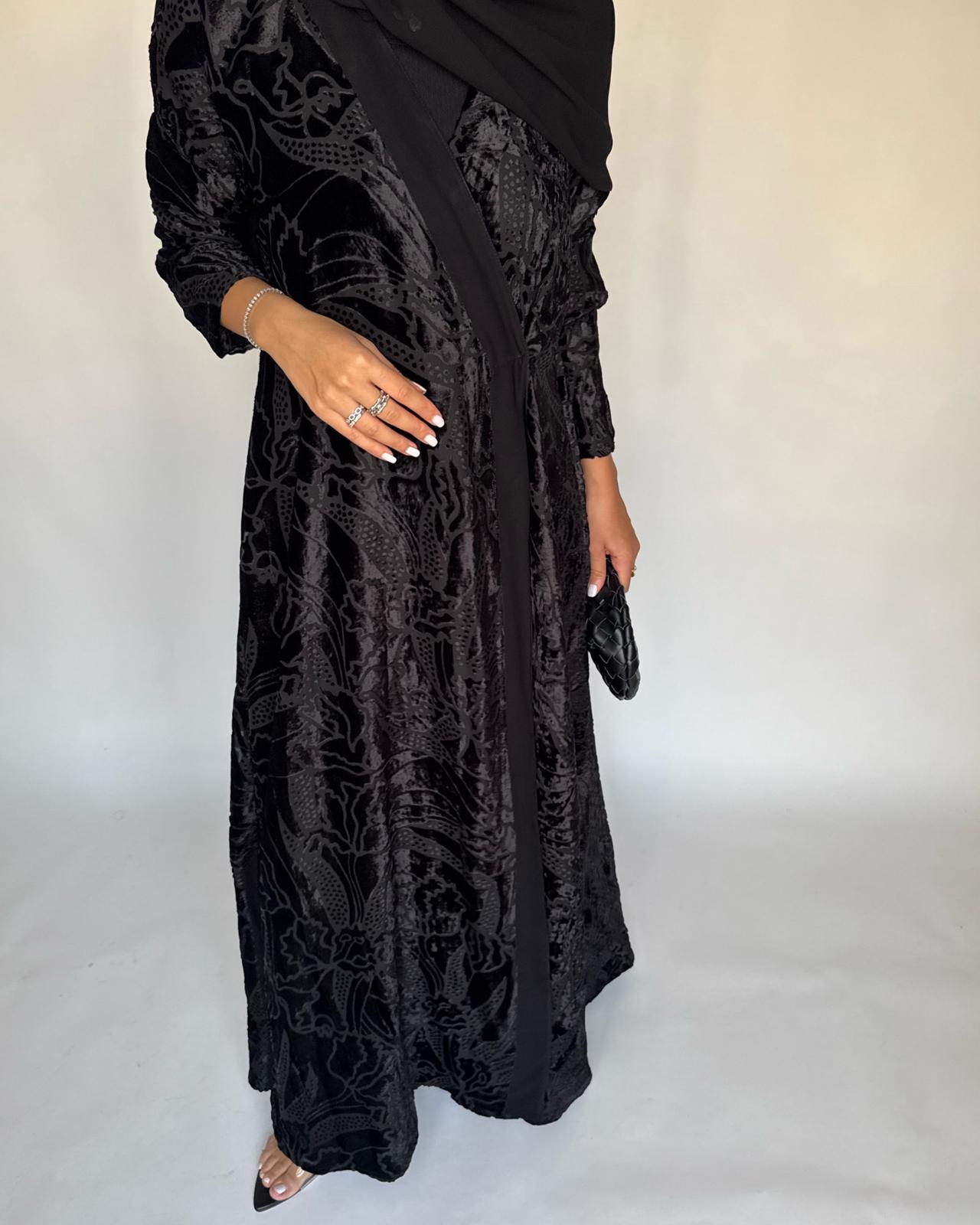 A483 - Black Pattern Velvet Abaya