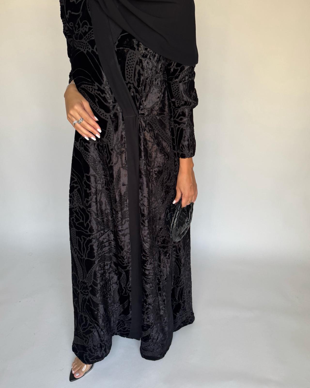 A483 - Black Pattern Velvet Abaya