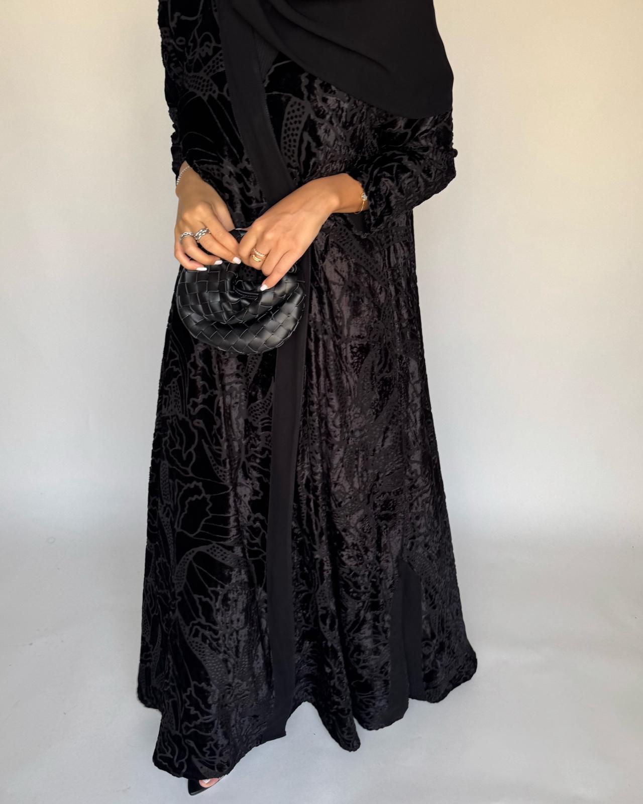 A483 - Black Pattern Velvet Abaya