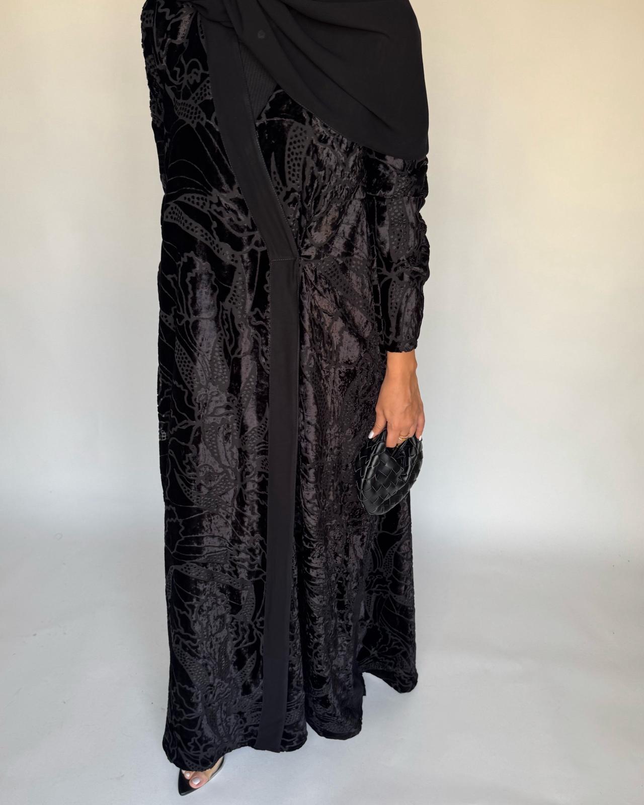 A483 - Black Pattern Velvet Abaya