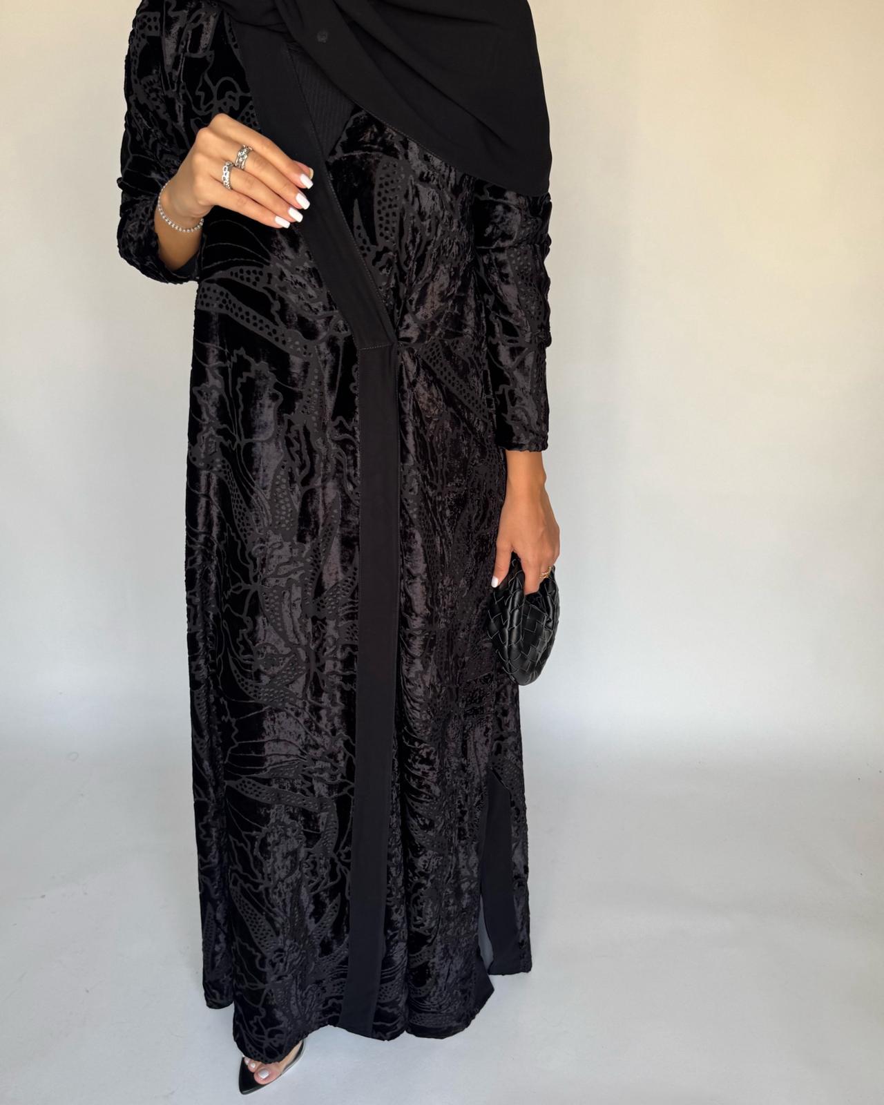 A483 - Black Pattern Velvet Abaya