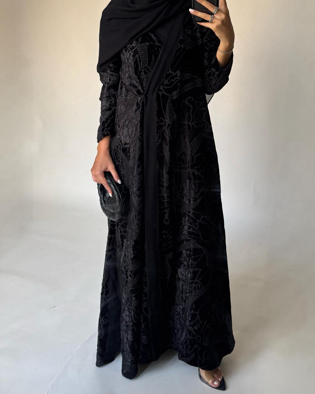 A483 - Black Pattern Velvet Abaya