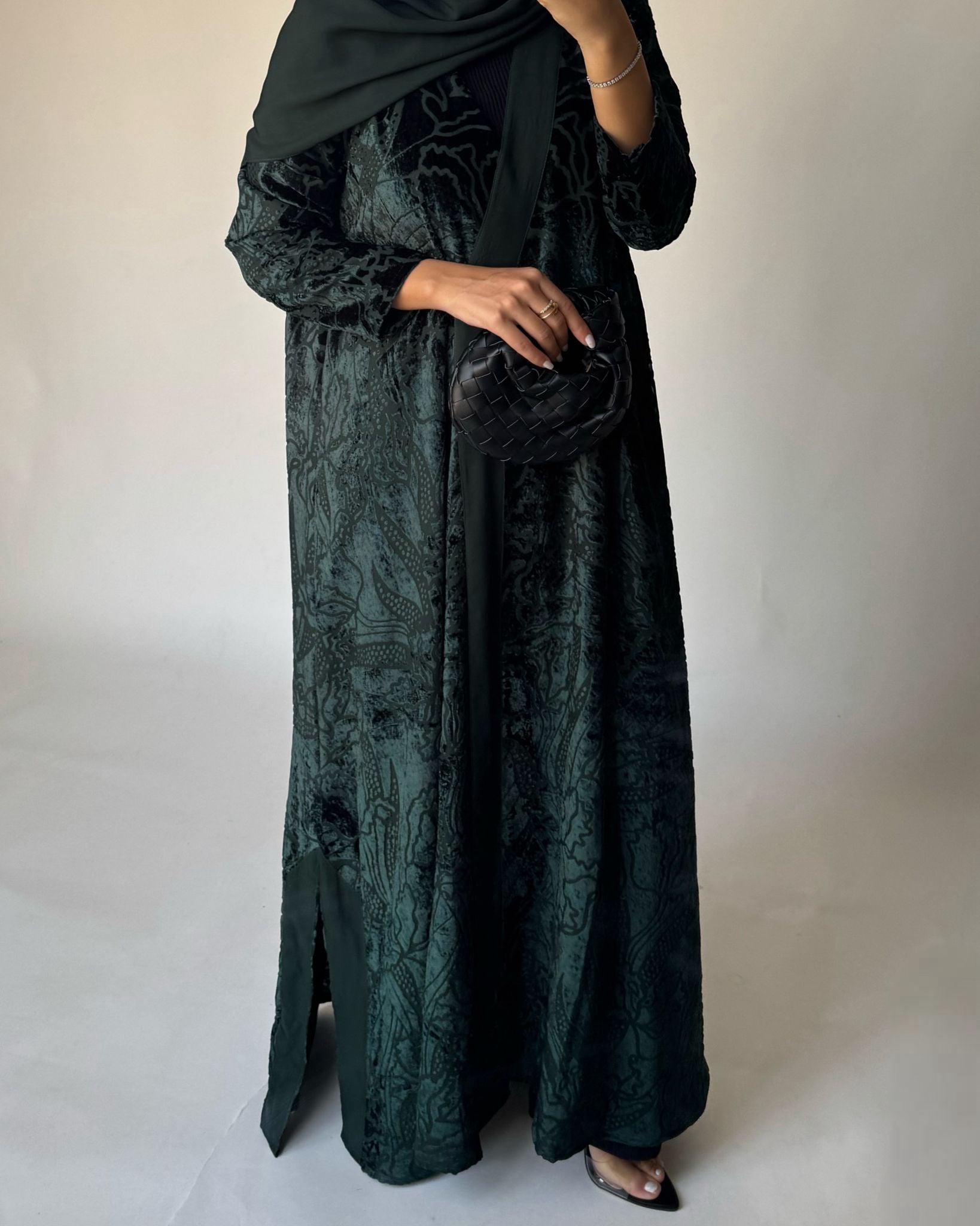 A482 - Green Pattern Velvet Abaya